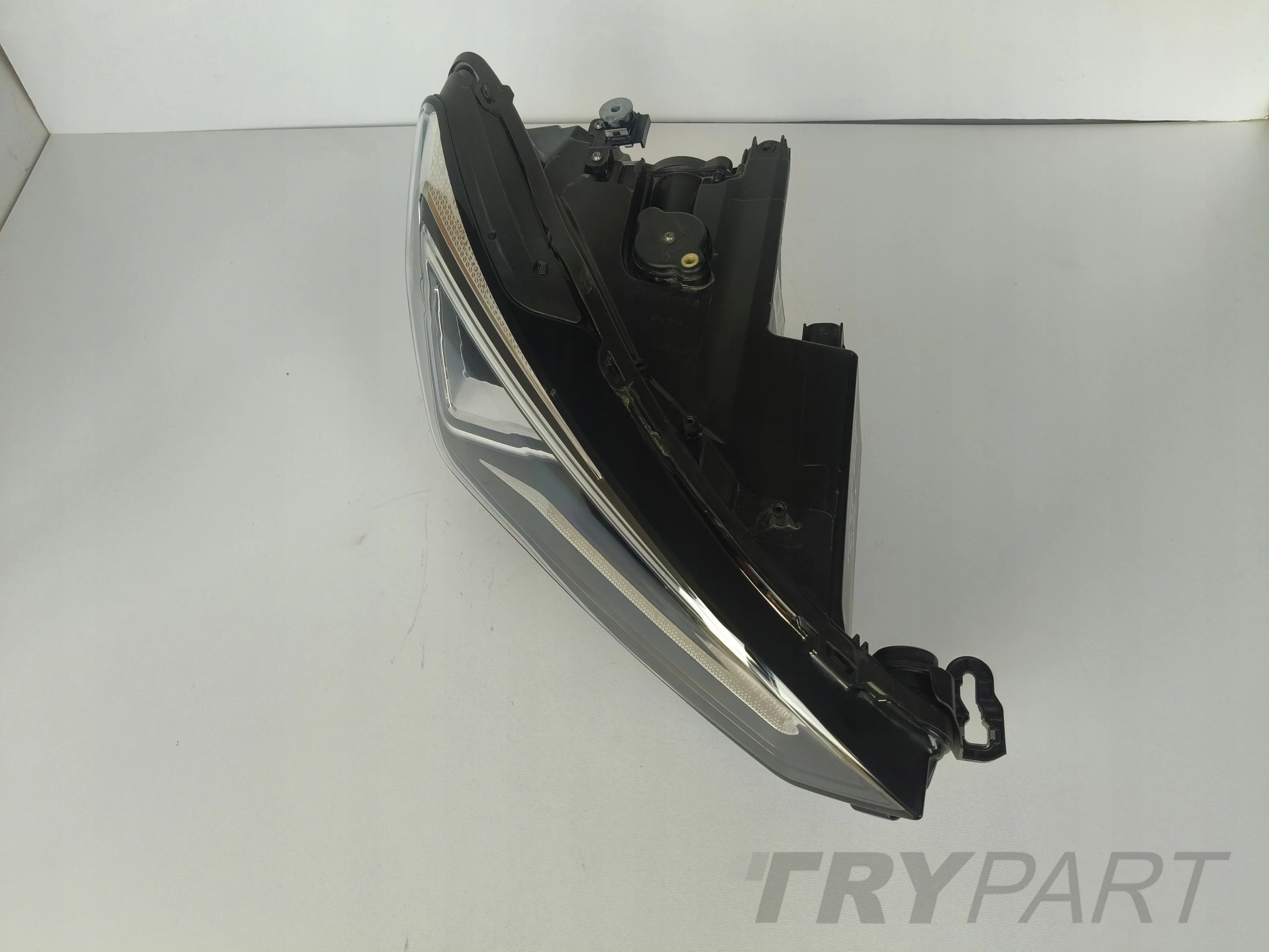 RIGHT HEADLIGHT LAMP SEAT TARRACO 5FJ 18- FULL LED