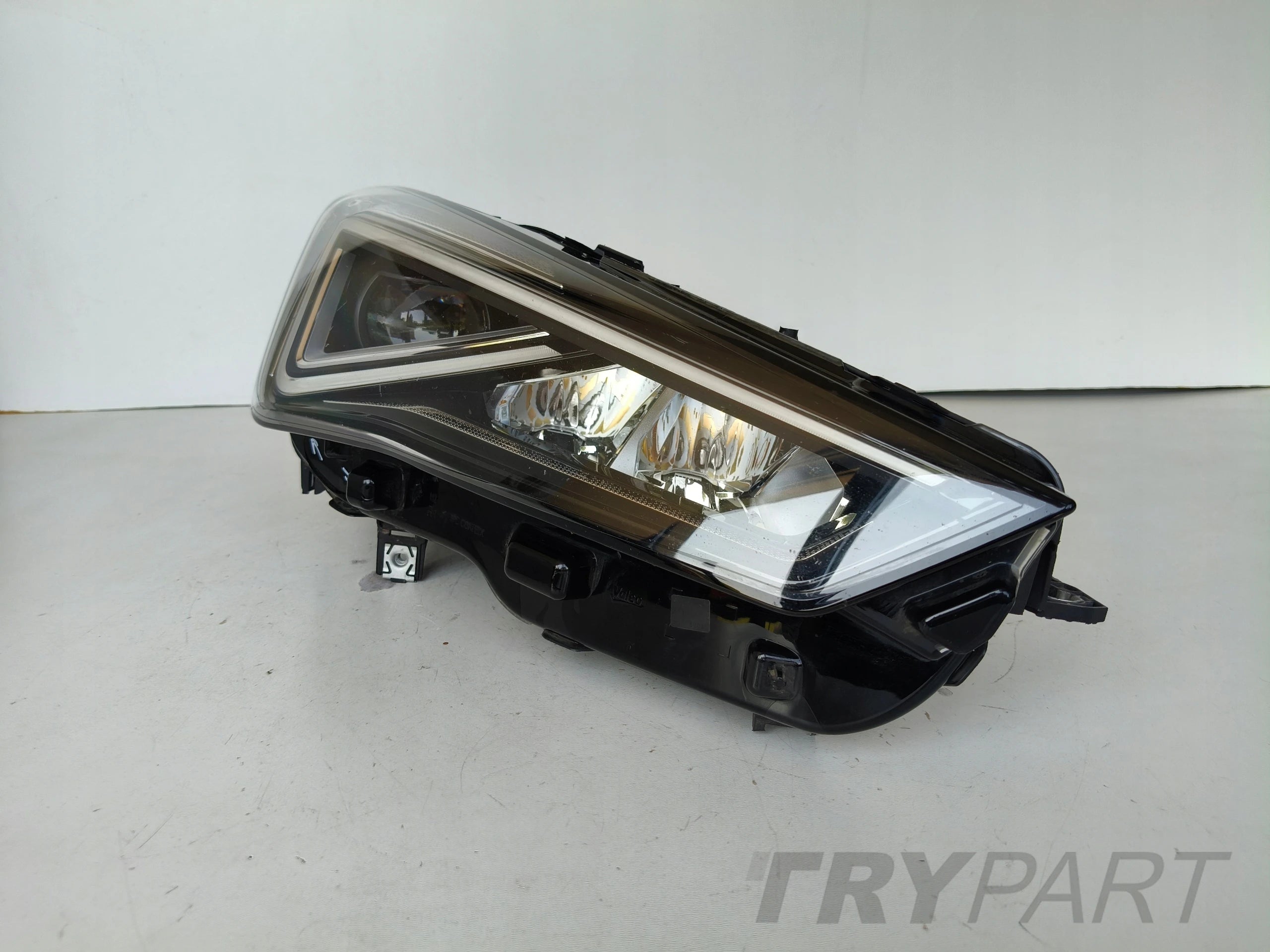 RIGHT HEADLIGHT LAMP SEAT TARRACO 5FJ 18- FULL LED