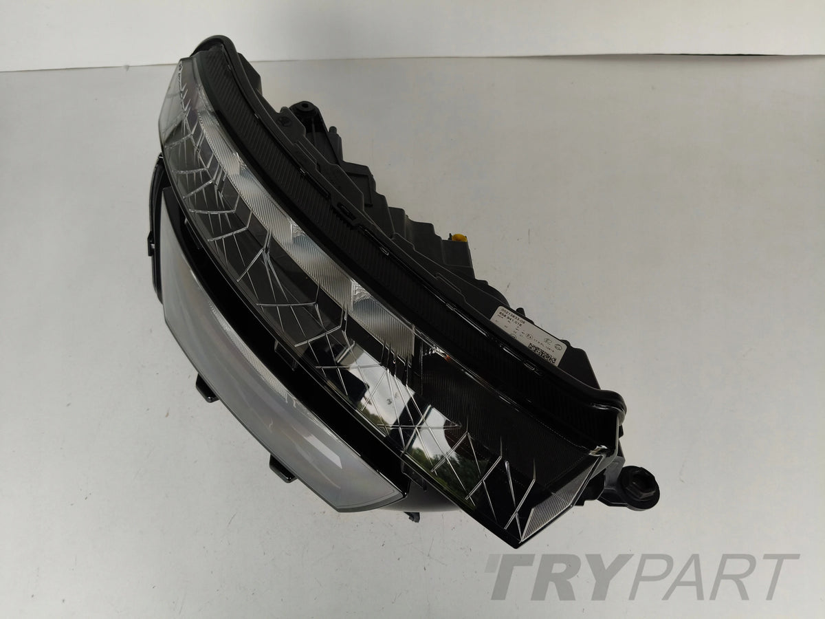 RIGHT HEADLIGHT LAMP SKODA KAMIQ 658 18- LED