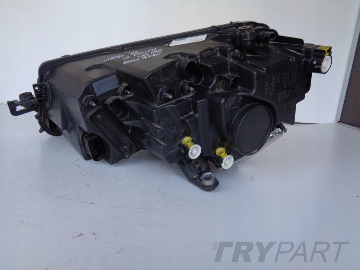 RIGHT HEADLIGHT LAMP SKODA KAROQ 57A 17- FULL LED