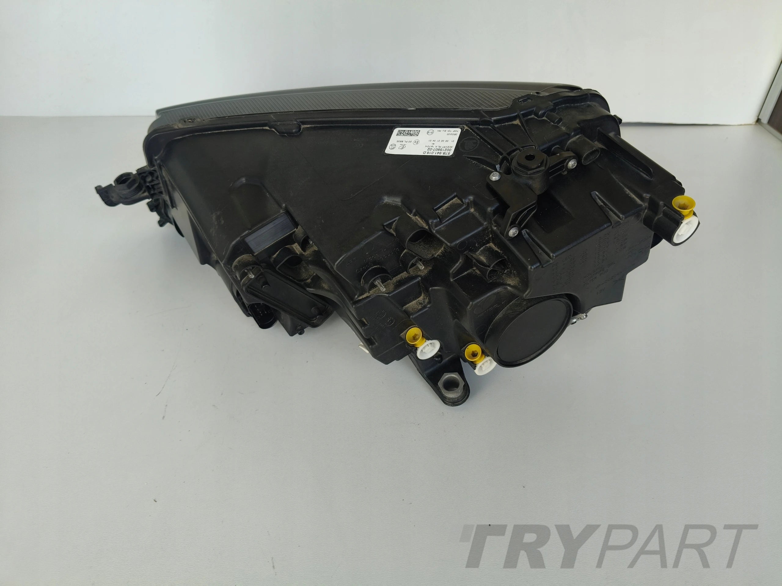 RIGHT HEADLIGHT LAMP SKODA KAROQ 57A 17- FULL LED