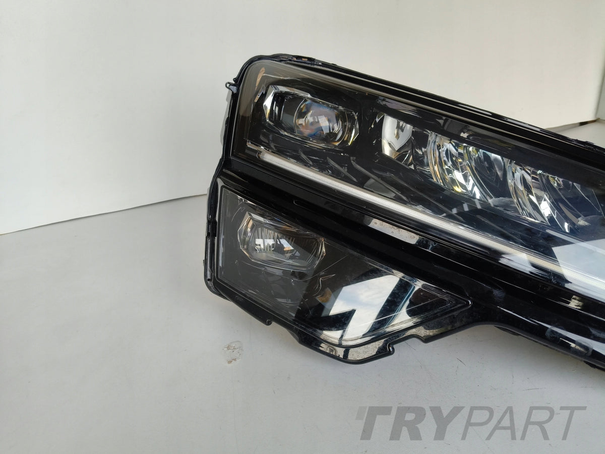RIGHT HEADLIGHT LAMP SKODA KAROQ 57A 17- FULL LED