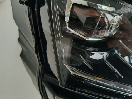 RIGHT HEADLIGHT LAMP SKODA KAROQ 57A 17- FULL LED