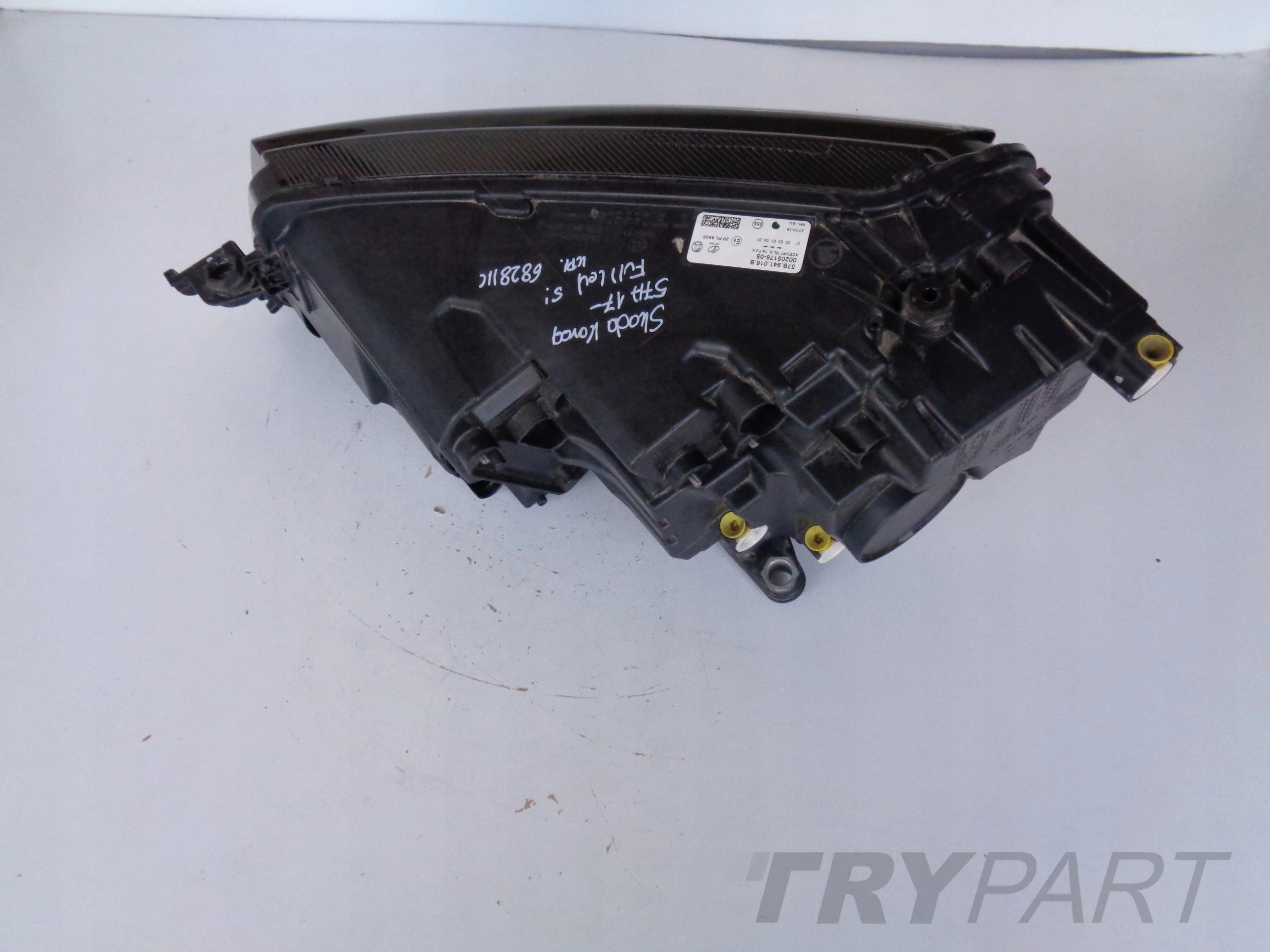RIGHT HEADLIGHT LAMP SKODA KAROQ 57A 17- FULL LED