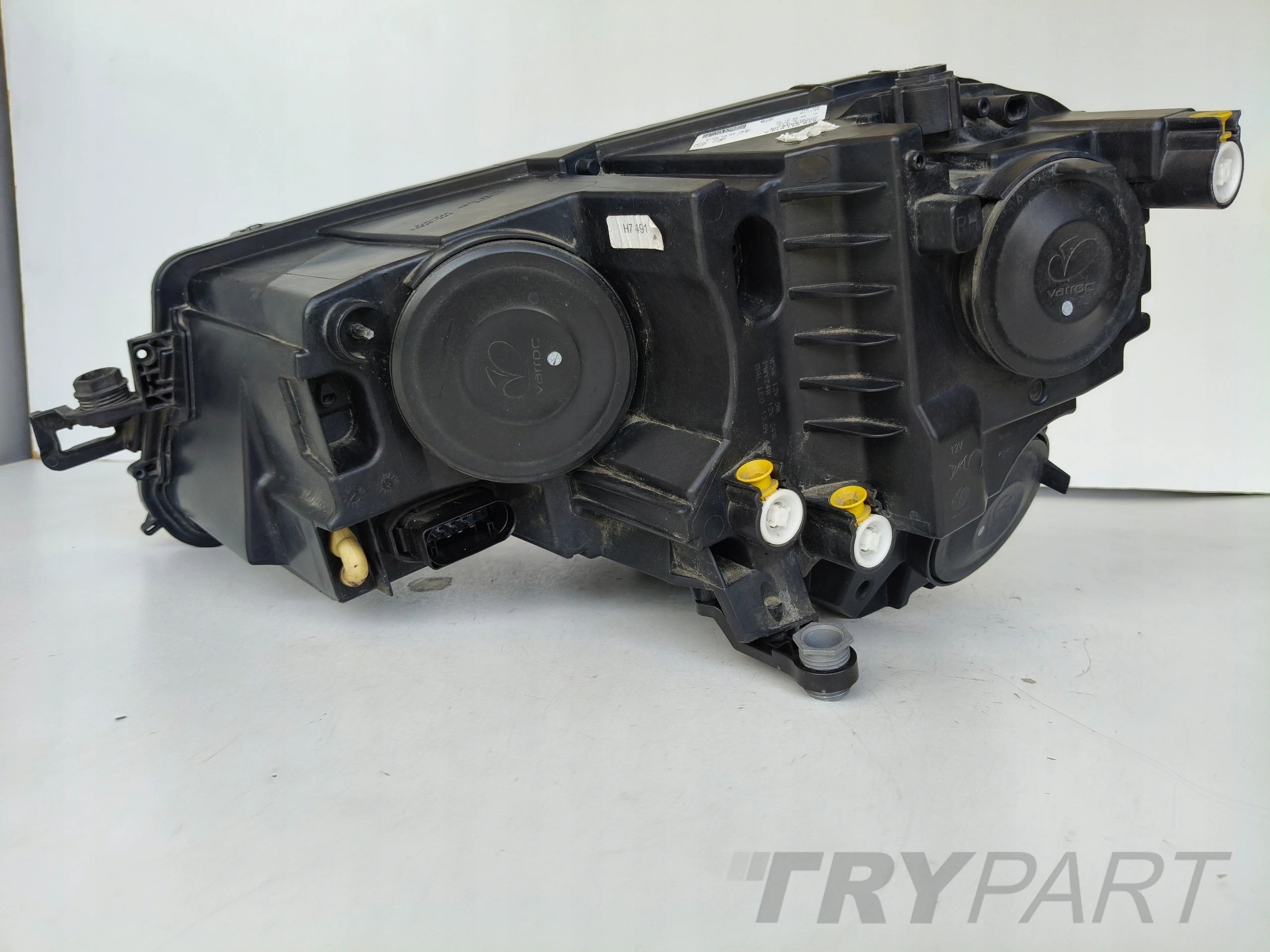 RIGHT HEADLIGHT LAMP SKODA KAROQ 57A 17- LED