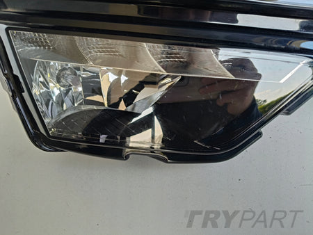 RIGHT HEADLIGHT LAMP SKODA KAROQ 57A 17- LED