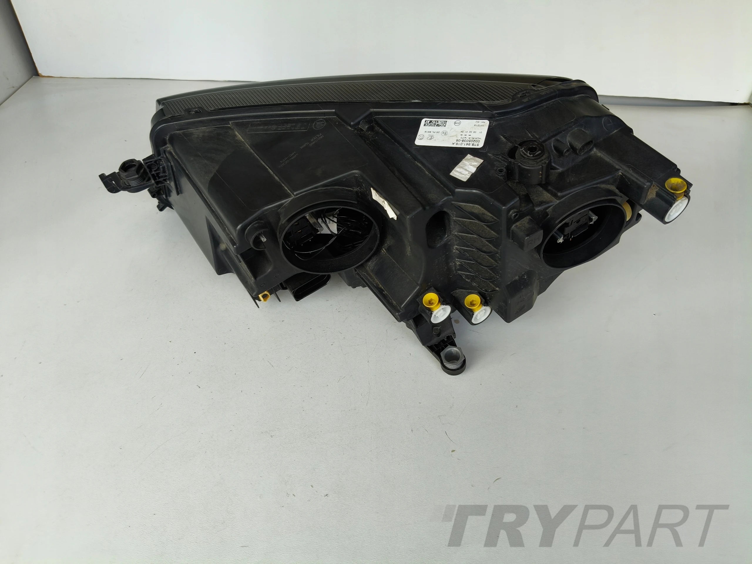 RIGHT HEADLIGHT LAMP SKODA KAROQ 57A 17- LED