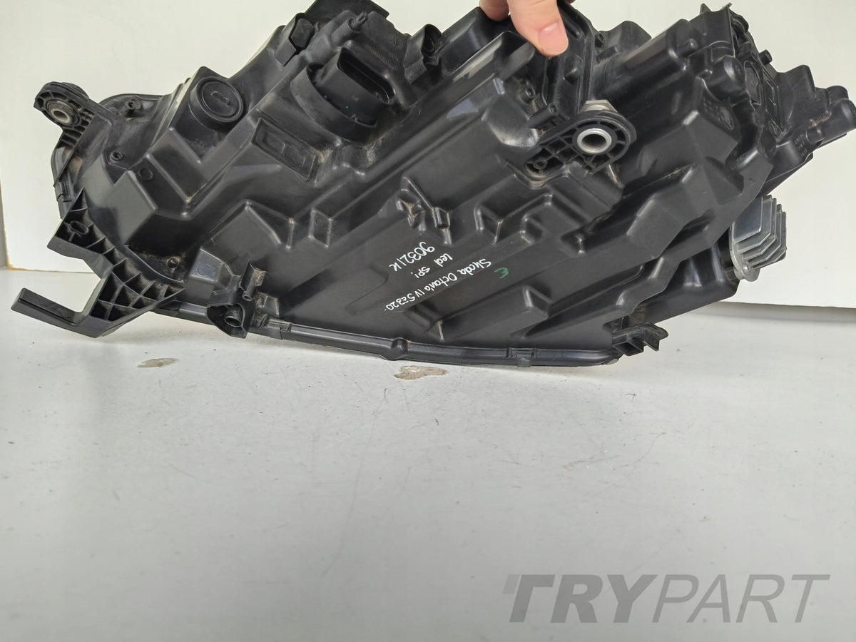 RIGHT HEADLIGHT LAMP SKODA OCTAVIA IV 4 5E3 20- FULL LED