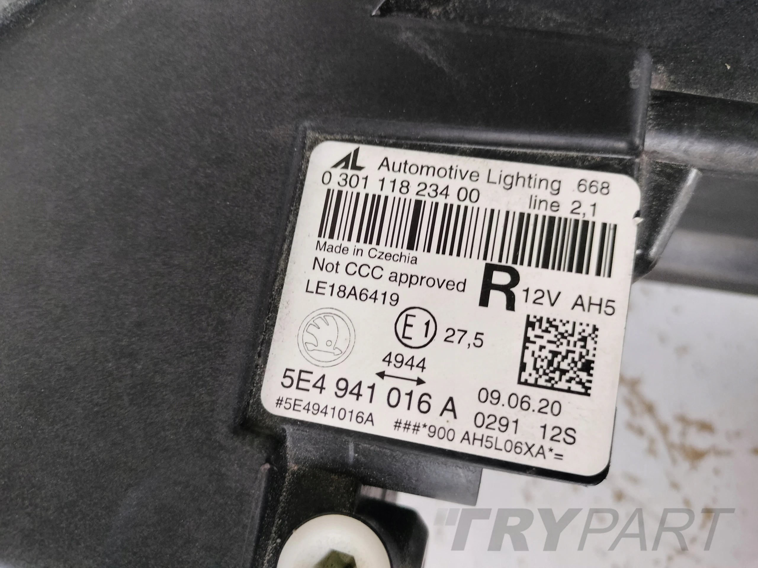RIGHT HEADLIGHT LAMP SKODA OCTAVIA IV 4 5E3 20- FULL LED