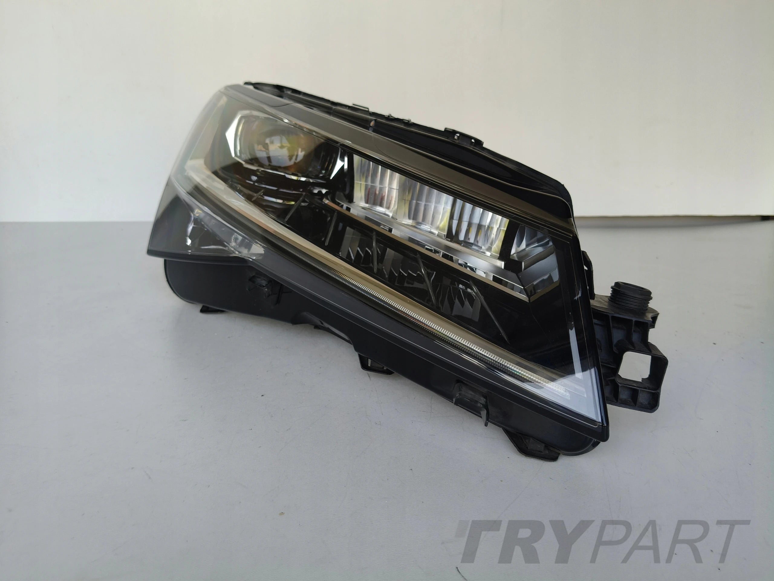 RIGHT HEADLIGHT LAMP SKODA SUPERB III 3V 3V0 19- FACELIFT FULL LED