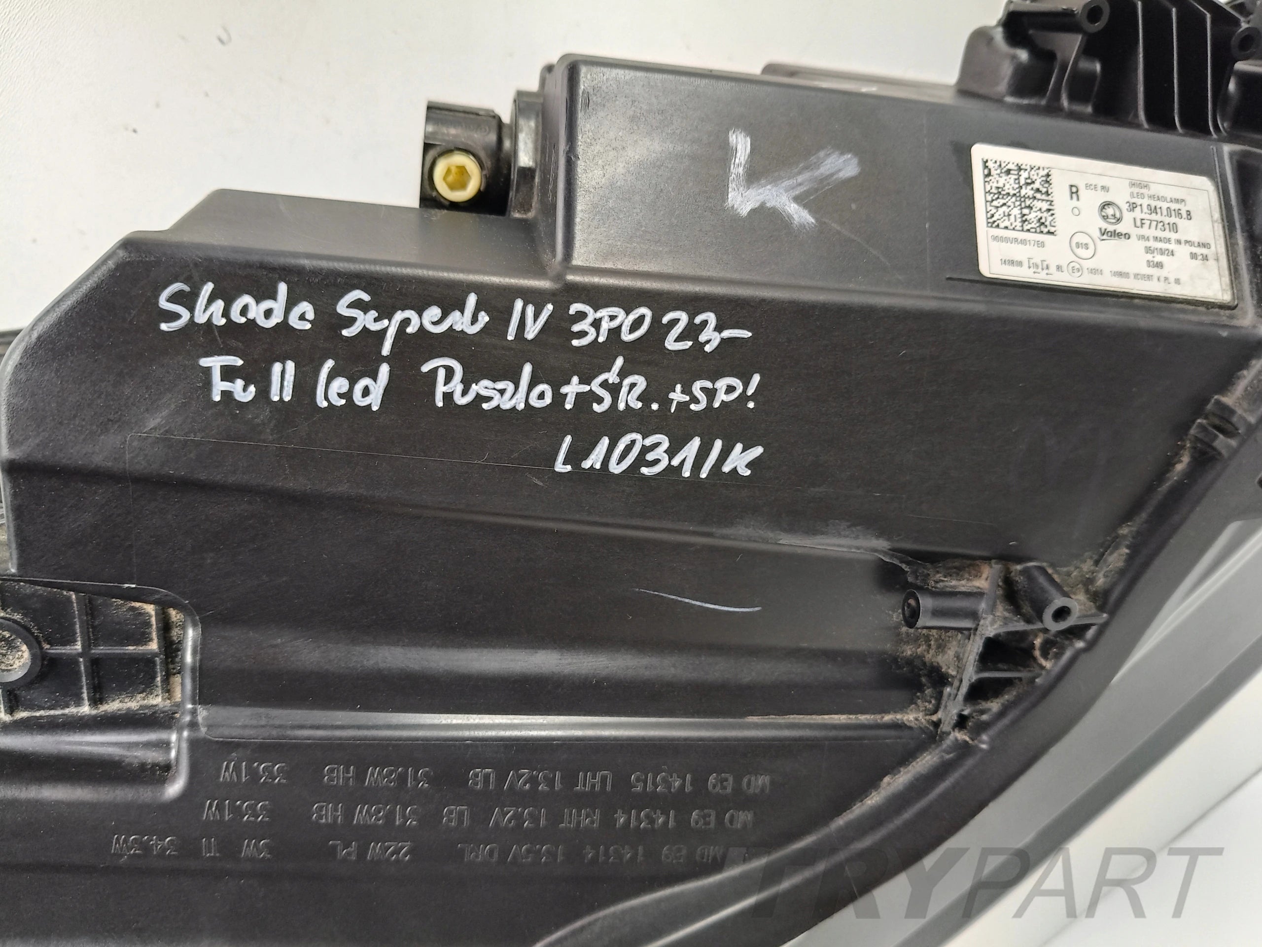 RIGHT HEADLIGHT LAMP SKODA SUPERB IV 4 3P0 23- FULL LED