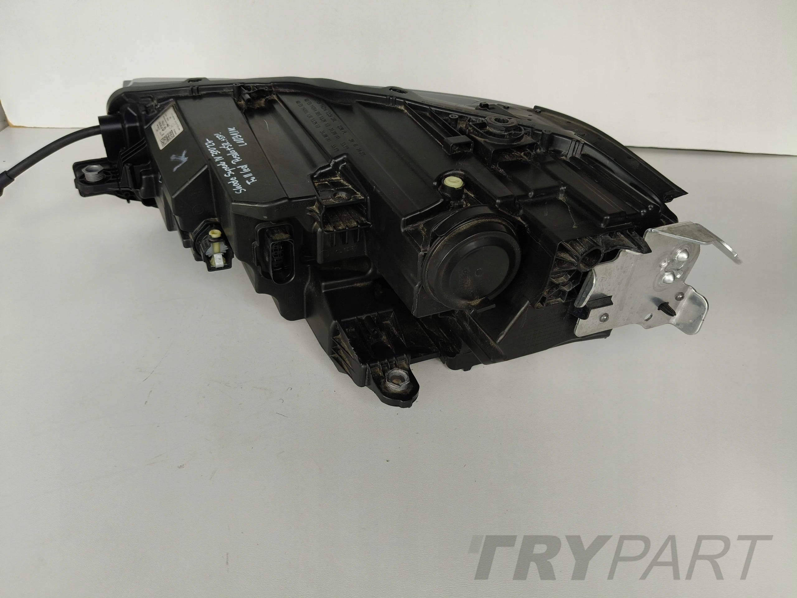 RIGHT HEADLIGHT LAMP SKODA SUPERB IV 4 3P0 23- FULL LED