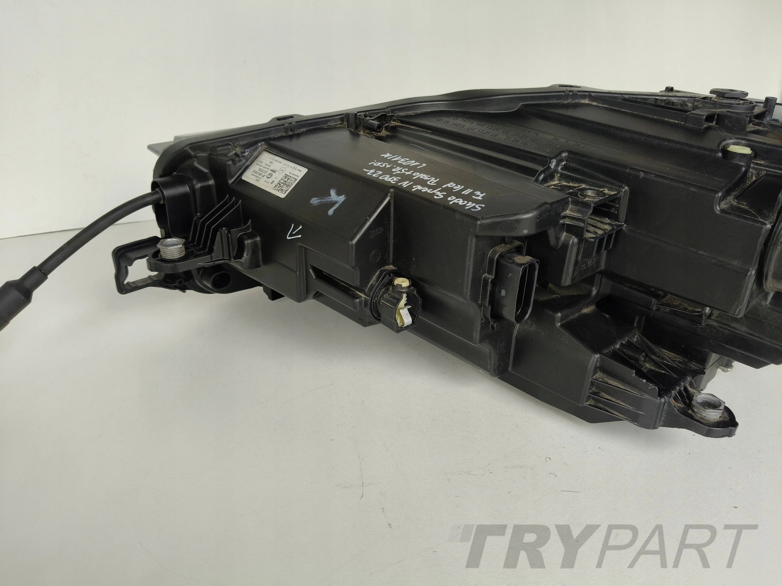 RIGHT HEADLIGHT LAMP SKODA SUPERB IV 4 3P0 23- FULL LED