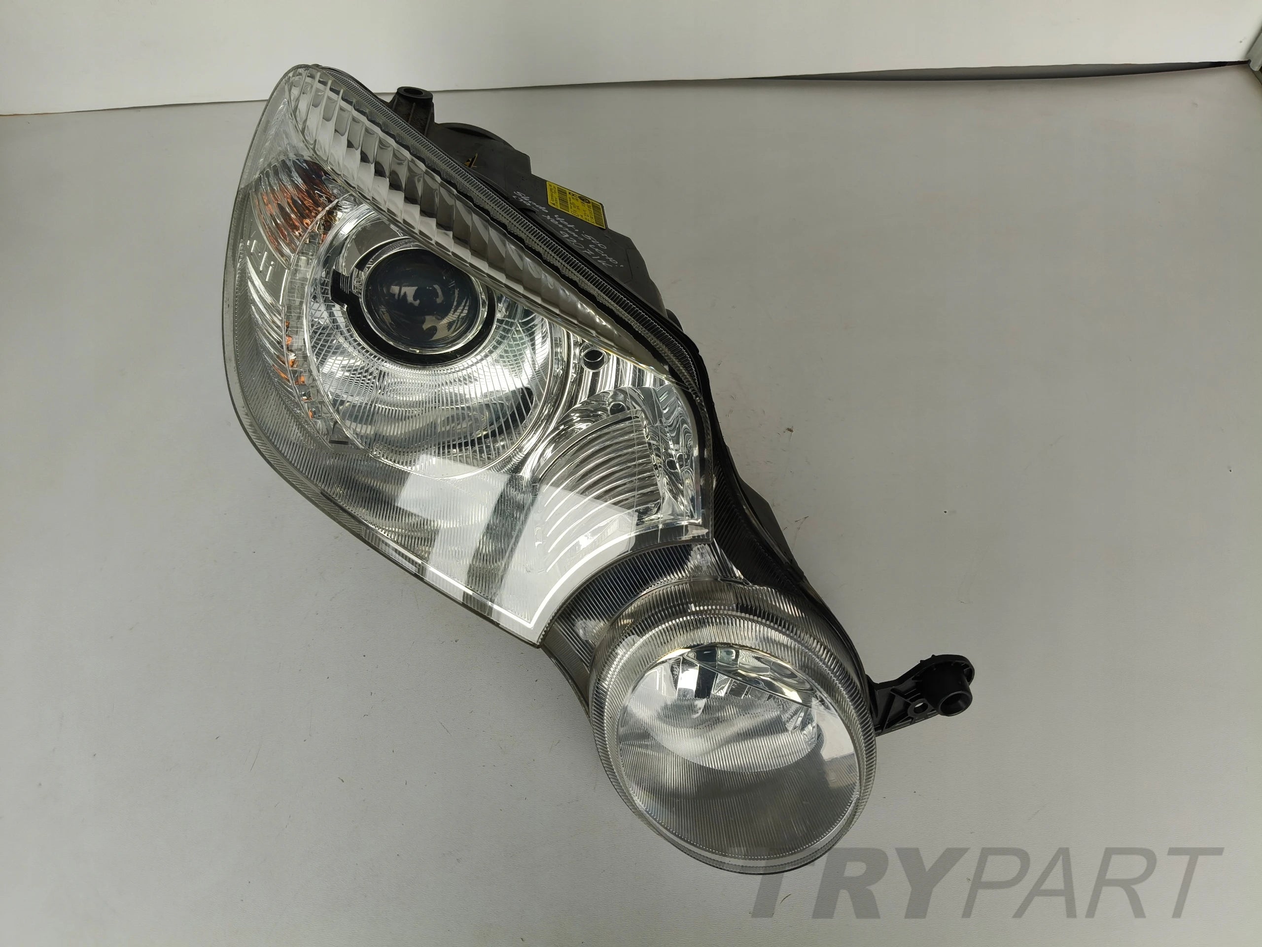 RIGHT HEADLIGHT LAMP SKODA YETI 5L 5L0 09-13 XENON