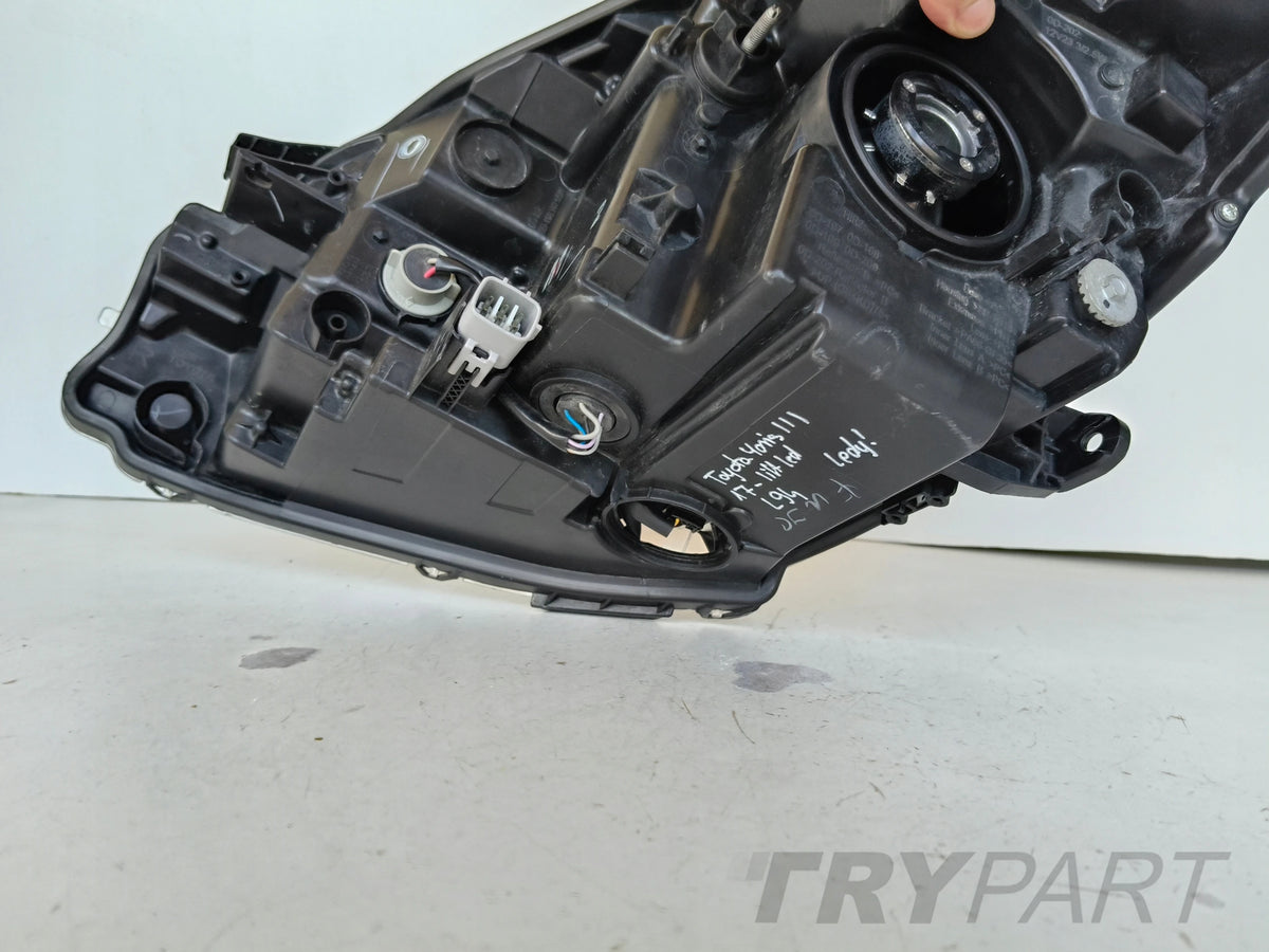 RIGHT HEADLIGHT LAMP TOYOTA YARIS III 17- FACELIFT LED