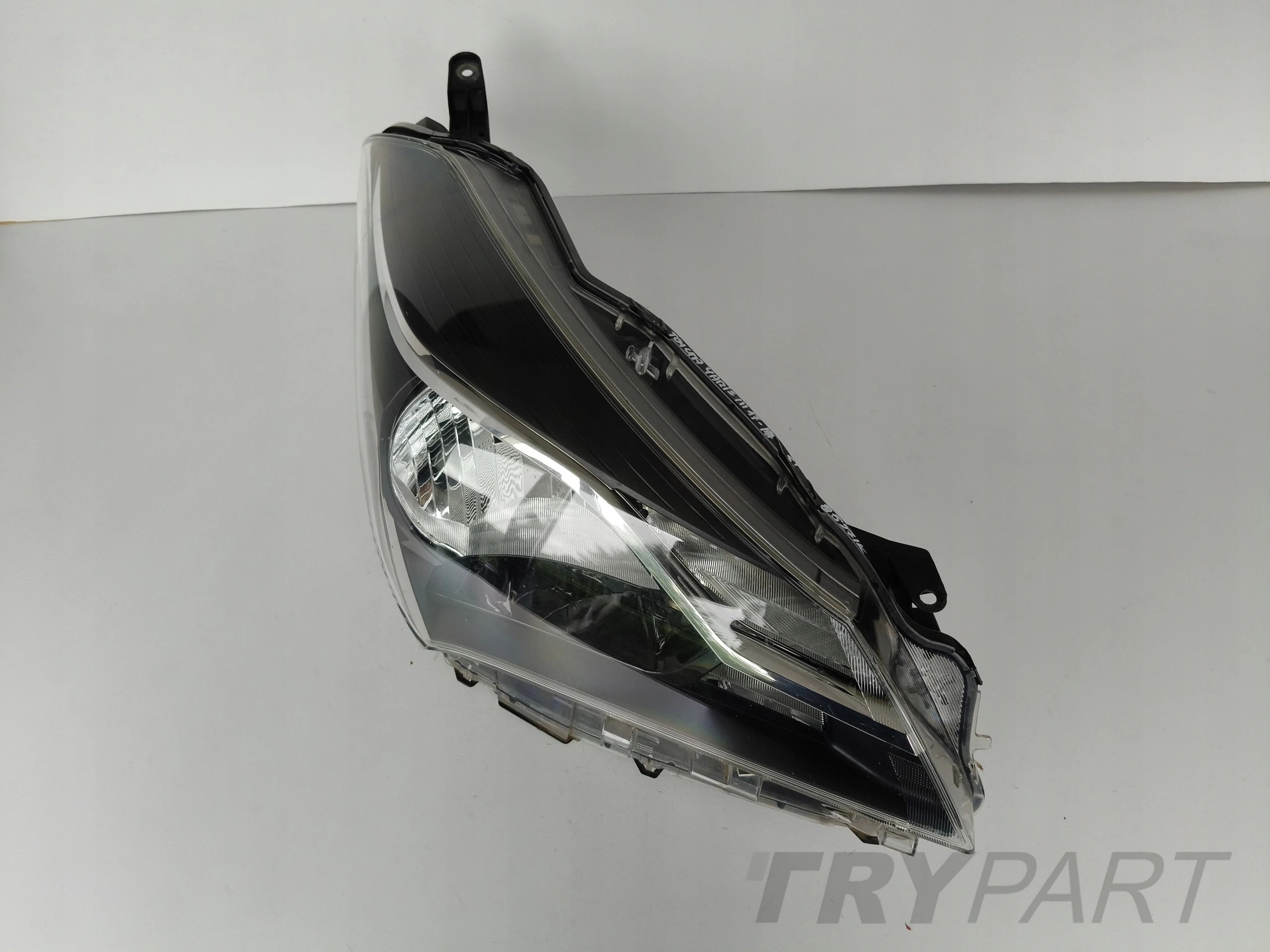 RIGHT HEADLIGHT LAMP TOYOTA YARIS III 17- FACELIFT