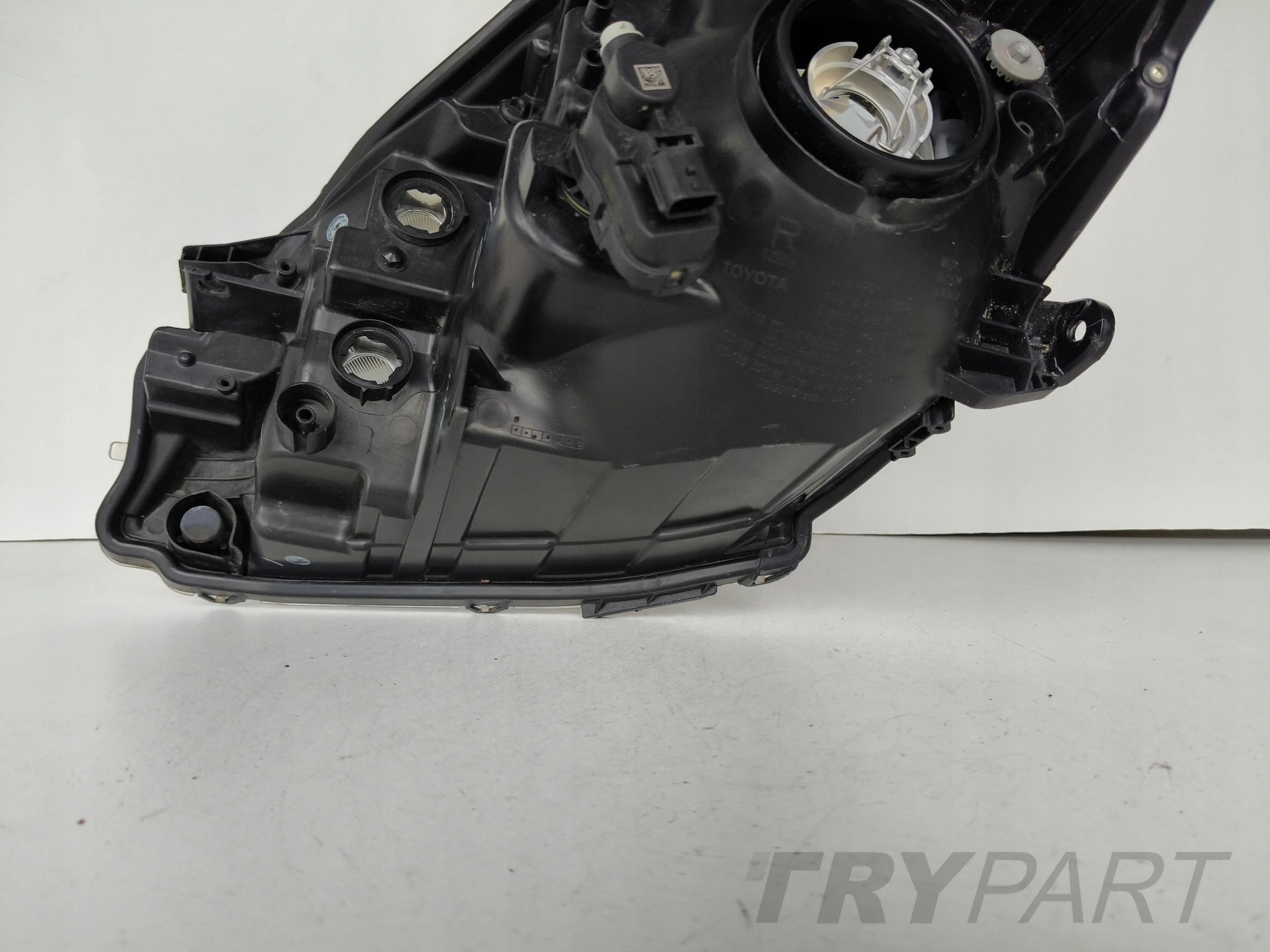 RIGHT HEADLIGHT LAMP TOYOTA YARIS III 17- FACELIFT