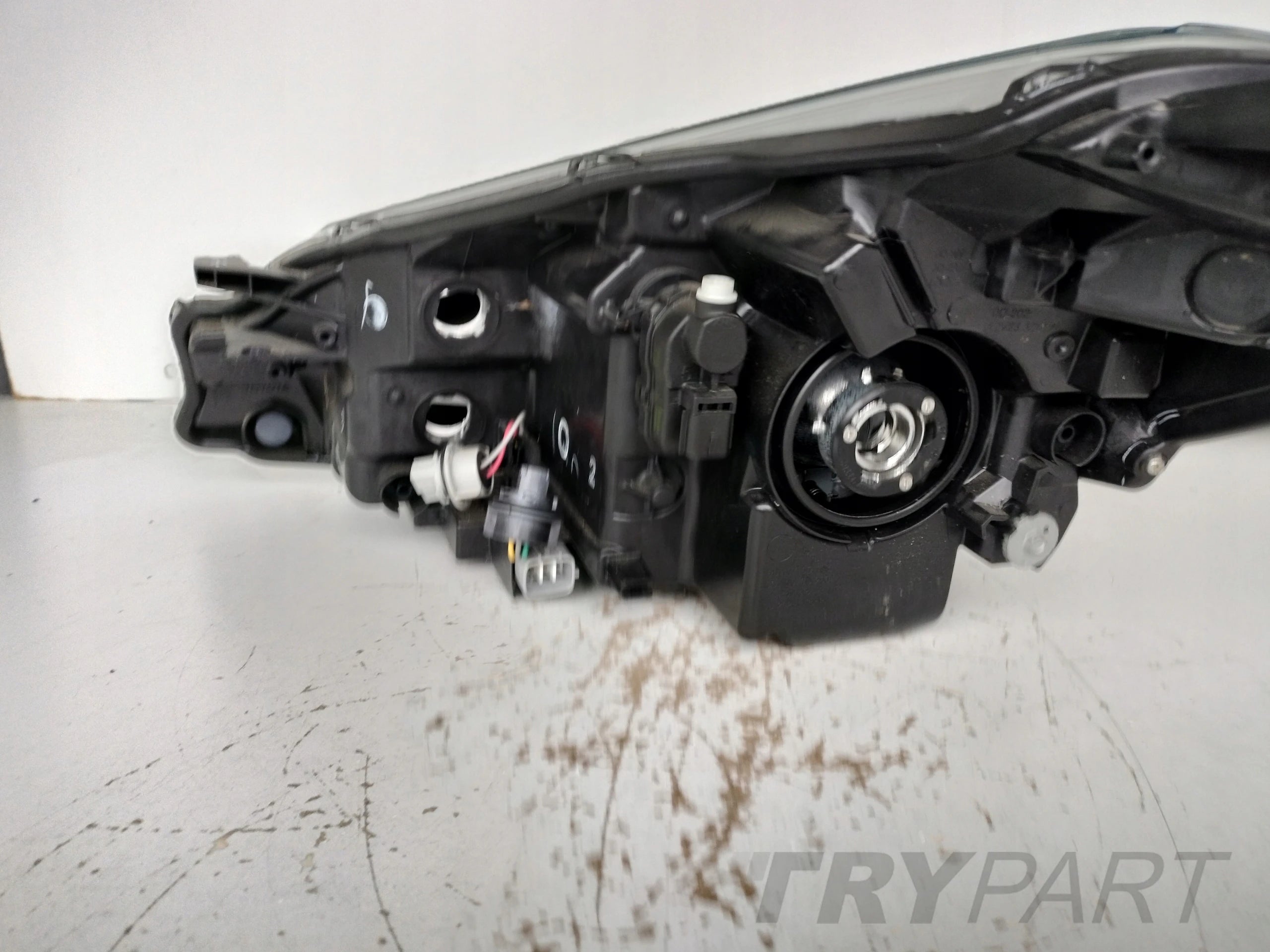 RIGHT HEADLIGHT LAMP TOYOTA YARIS III 17- FACELIFT