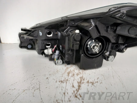 RIGHT HEADLIGHT LAMP TOYOTA YARIS III 17- FACELIFT