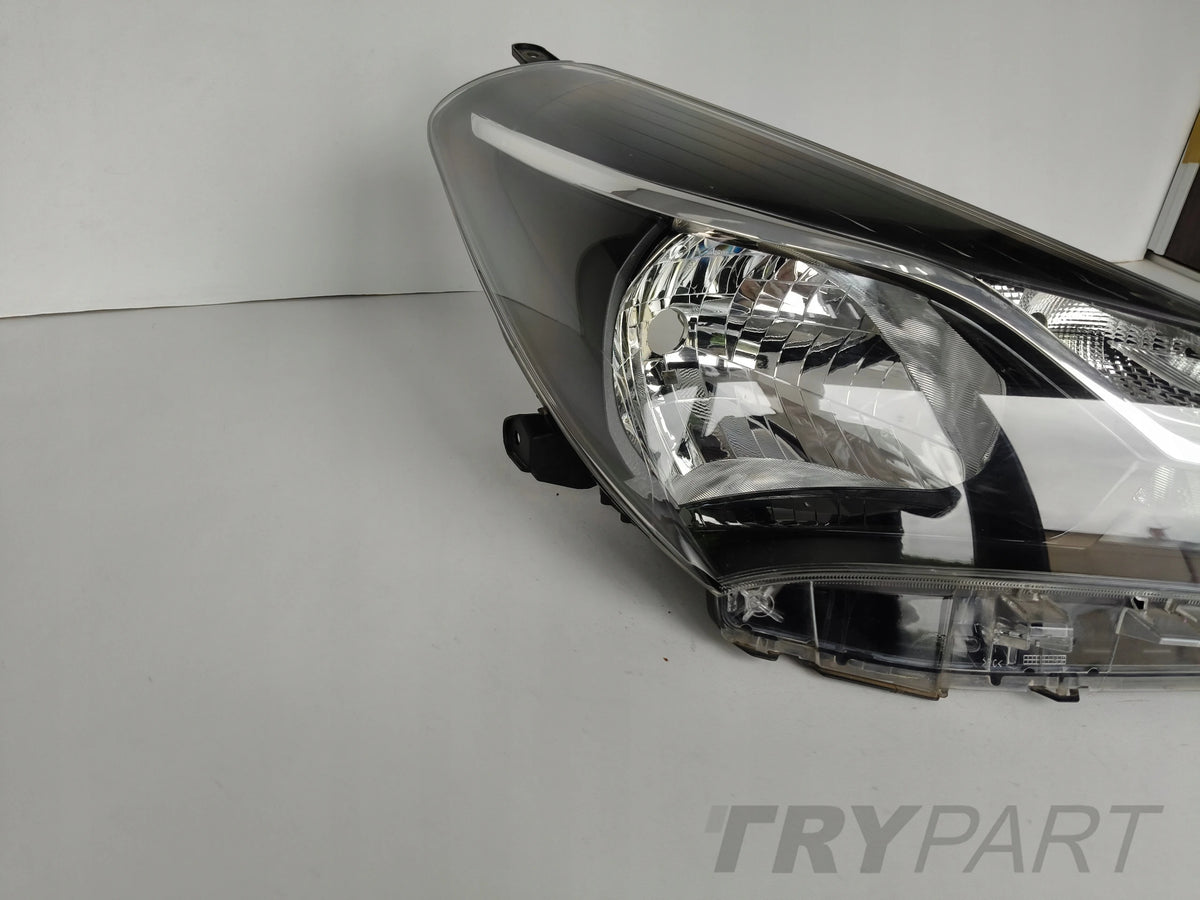 RIGHT HEADLIGHT LAMP TOYOTA YARIS III 17- FACELIFT