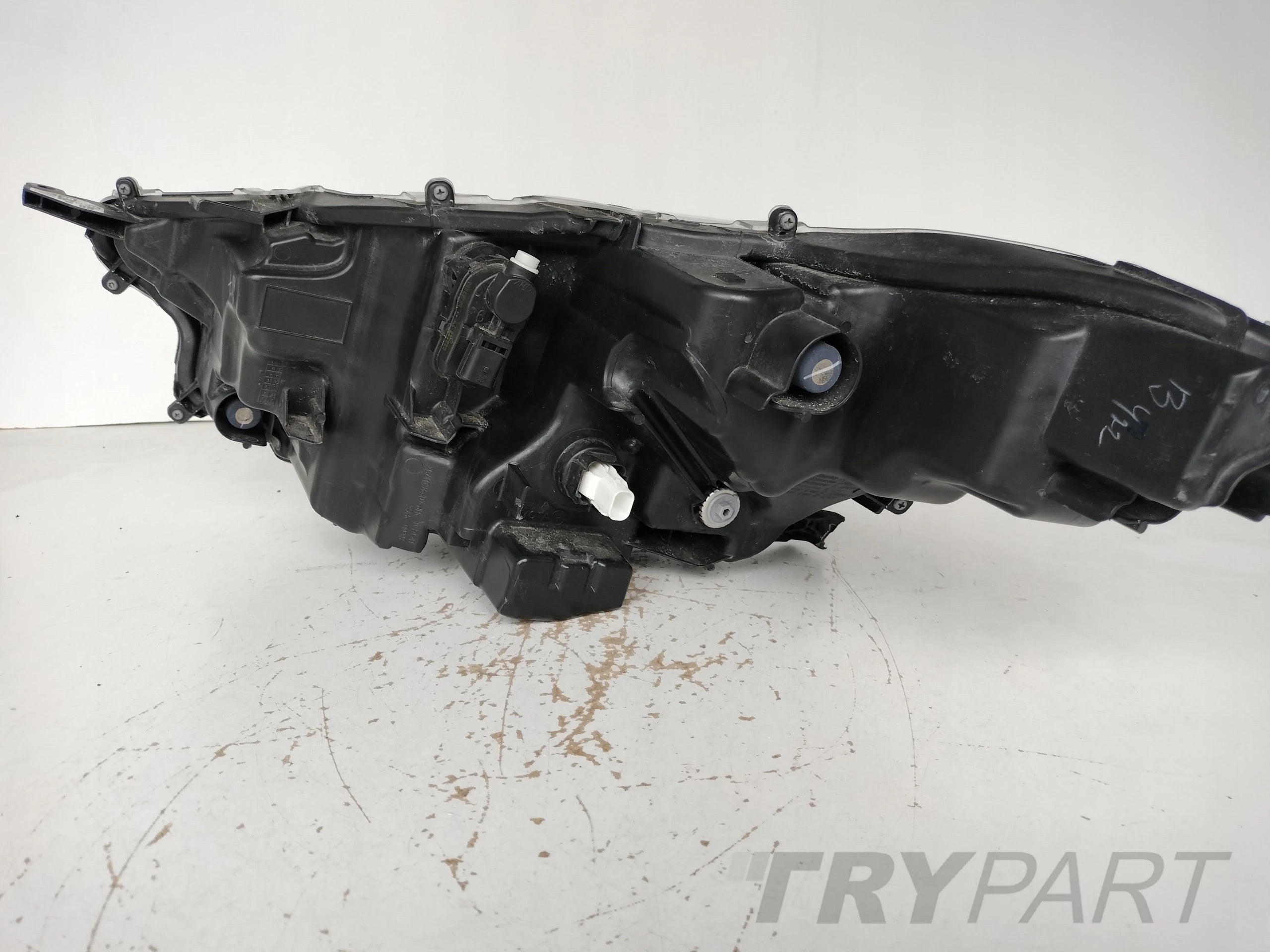 RIGHT HEADLIGHT LAMP TOYOTA YARIS IV 20- MAZDA 2 23- FULL LED