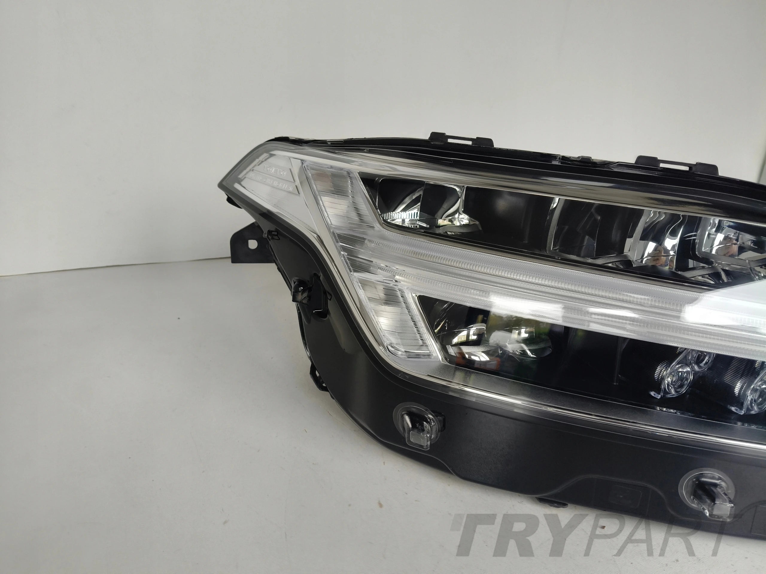 RIGHT HEADLIGHT LAMP VOLVO XC90 II 19- FACELIFT FULL LED ACTIVE HIGH BEAM
