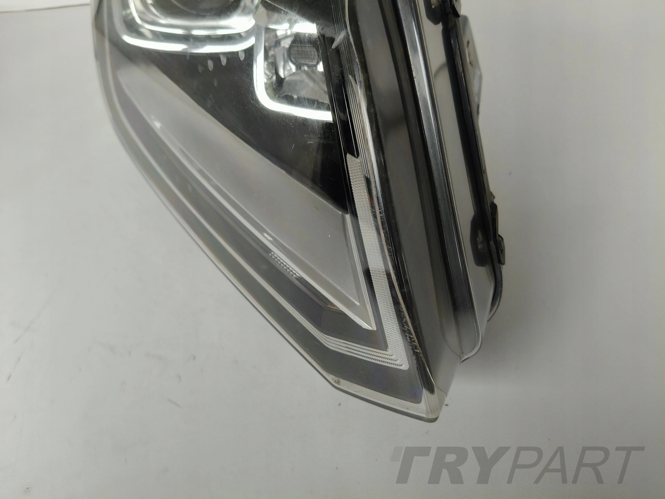 RIGHT HEADLIGHT LAMP VW AMAROK 2H 2H0 16- LIFT XENON LED