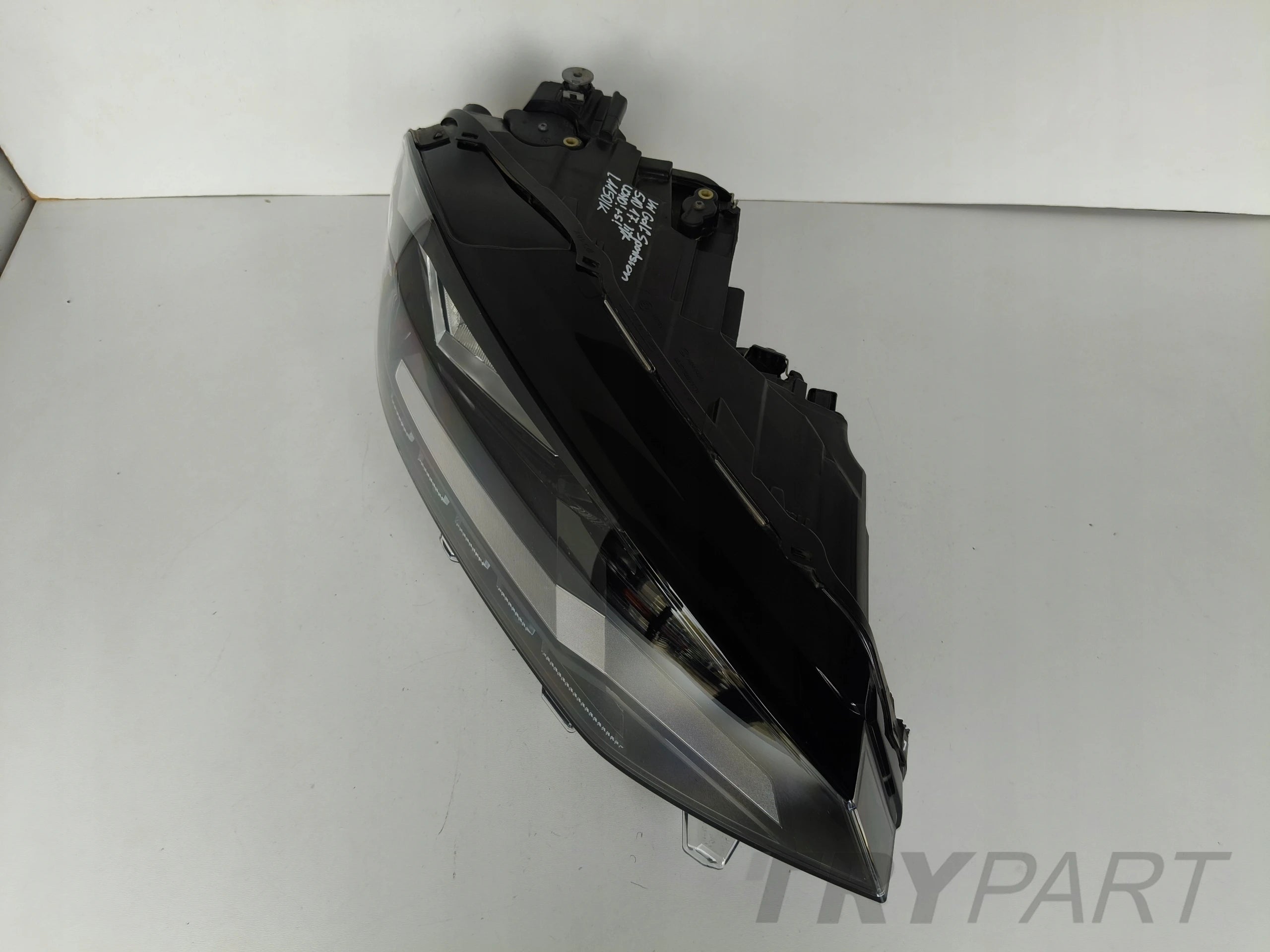 RIGHT HEADLIGHT LAMP VW GOLF SPORTSVAN 510 17- FACELIFT LED