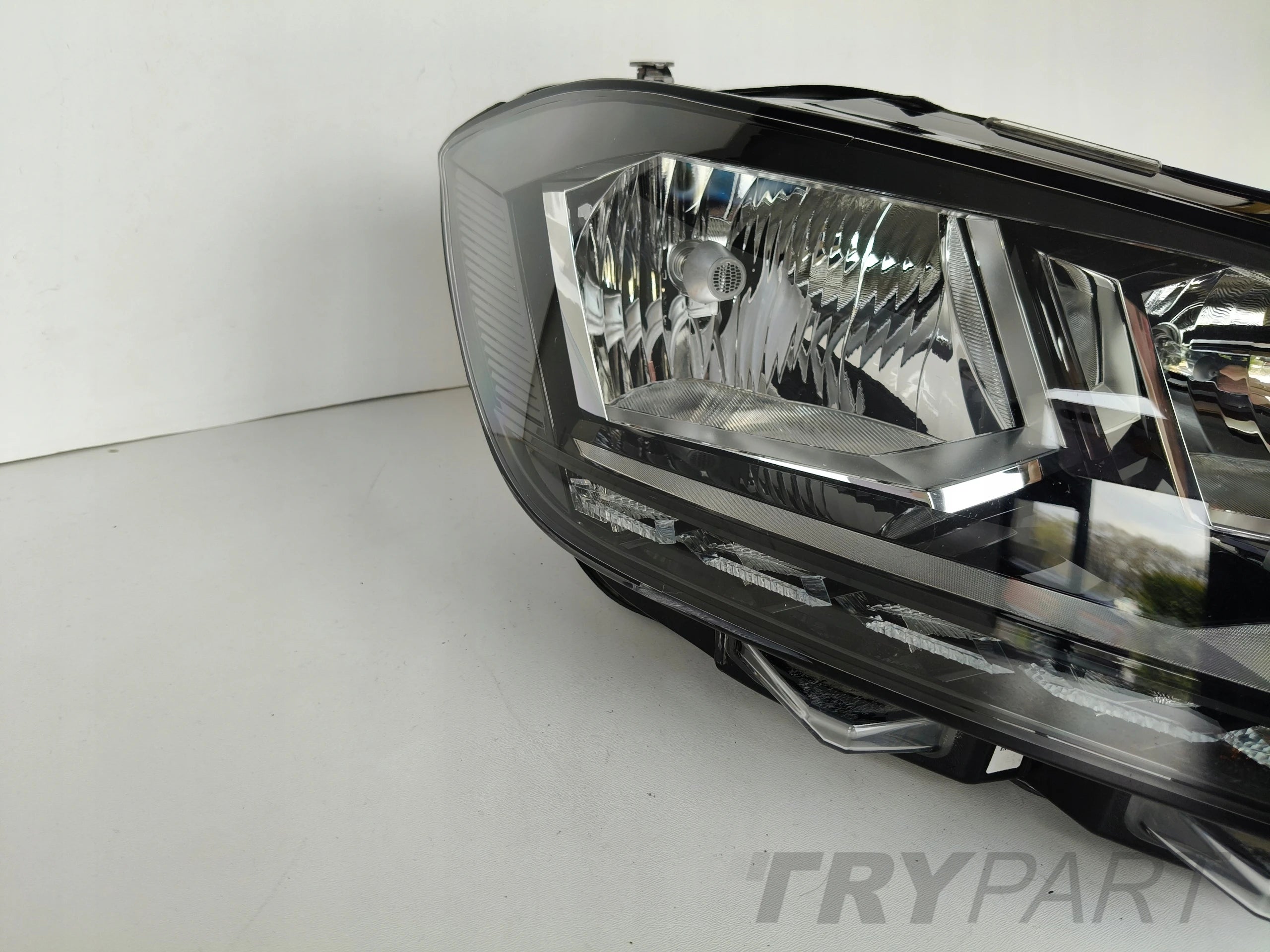 RIGHT HEADLIGHT LAMP VW GOLF SPORTSVAN 510 17- FACELIFT LED