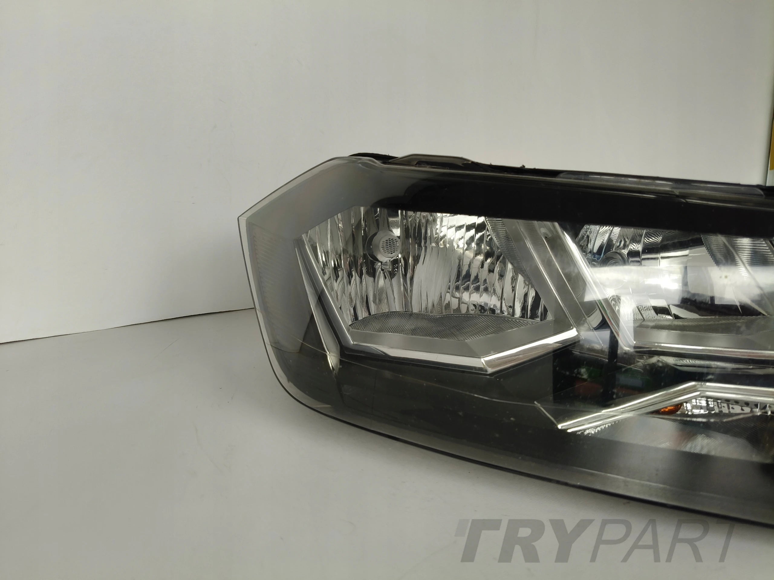 RIGHT HEADLIGHT LAMP VW POLO 2G0 2G 17- TYC
