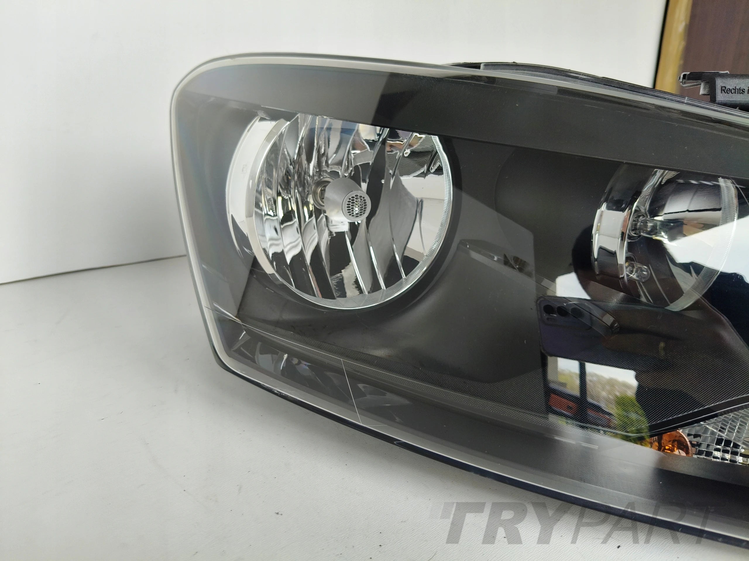 RIGHT HEADLIGHT LAMP VW POLO 6R 6R0 09-14 2-CHAMBER
