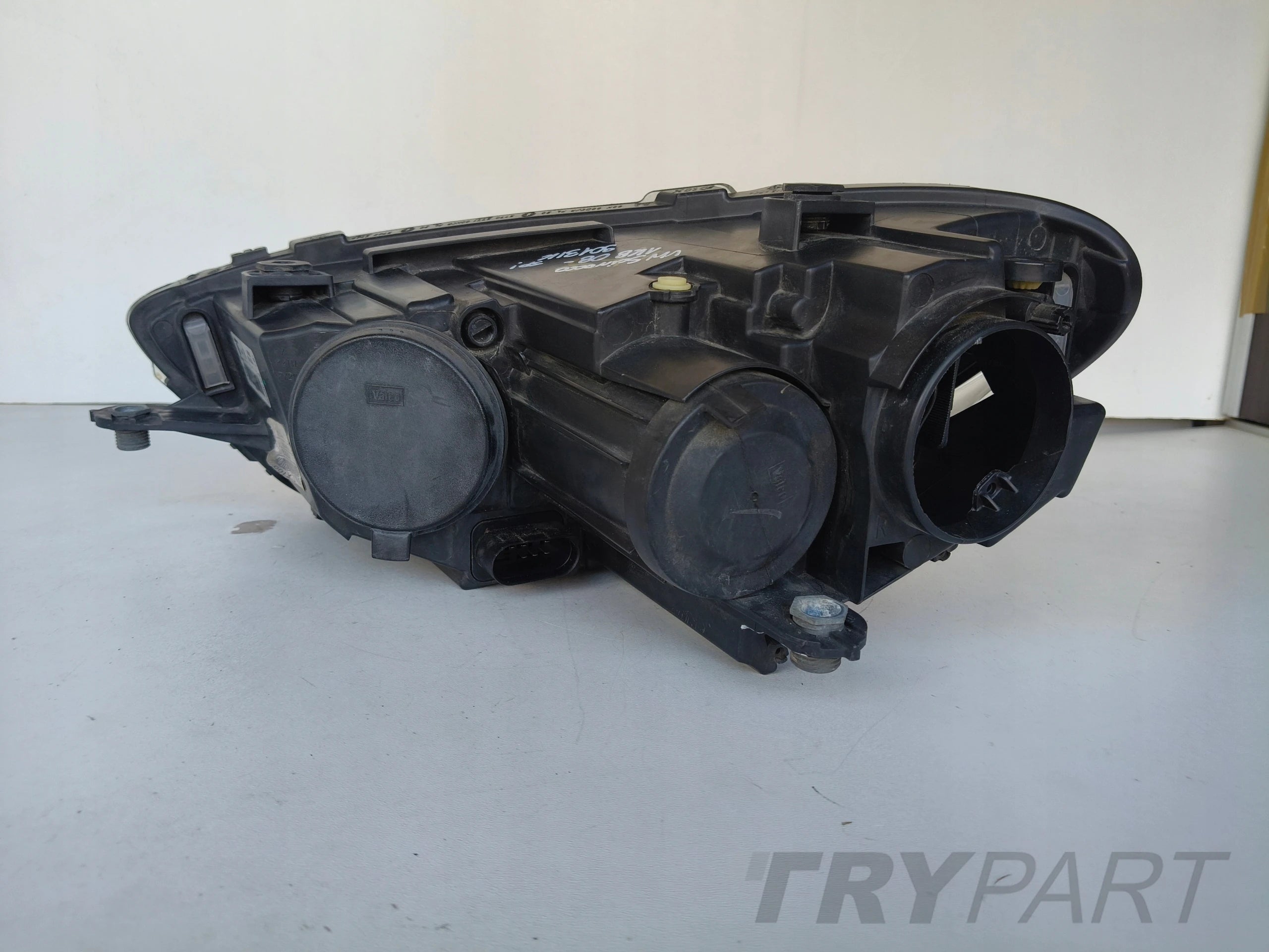 RIGHT HEADLIGHT LAMP VW SCIROCCO 1K8 08-