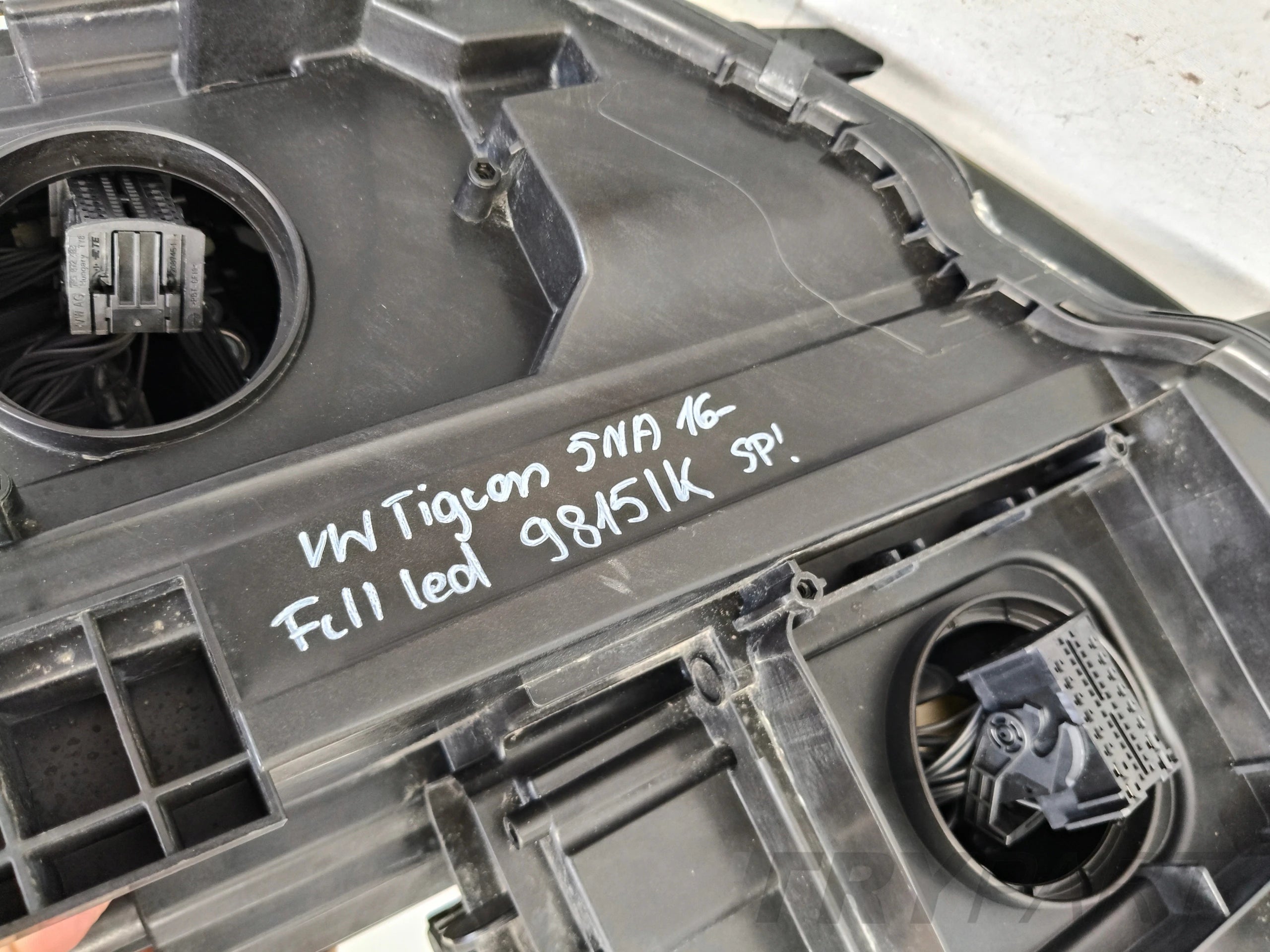 RIGHT HEADLIGHT LAMP VW TIGUAN 5NA 16- FULL LED
