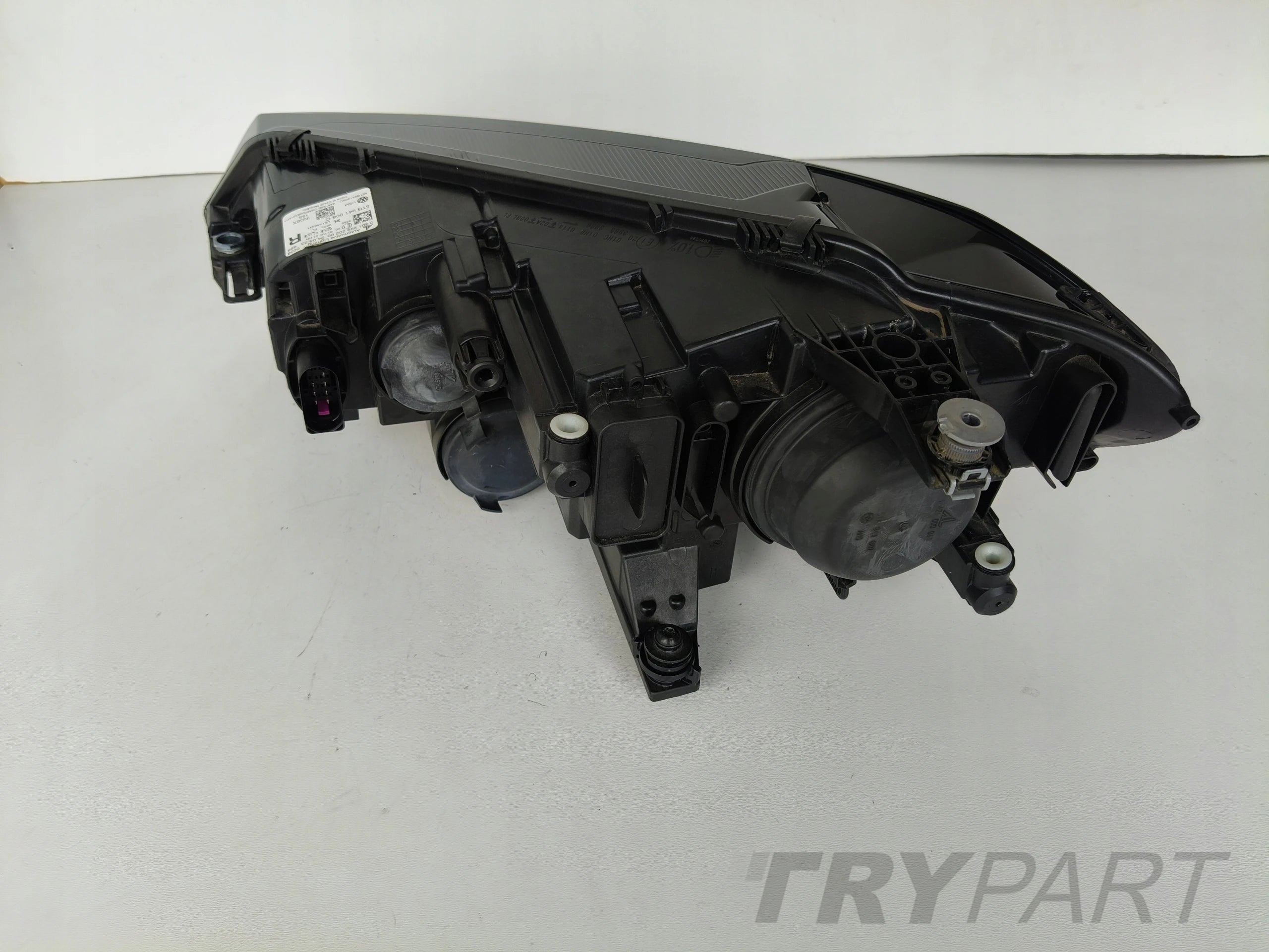 RIGHT HEADLIGHT LAMP VW TOURAN 5TA 16-