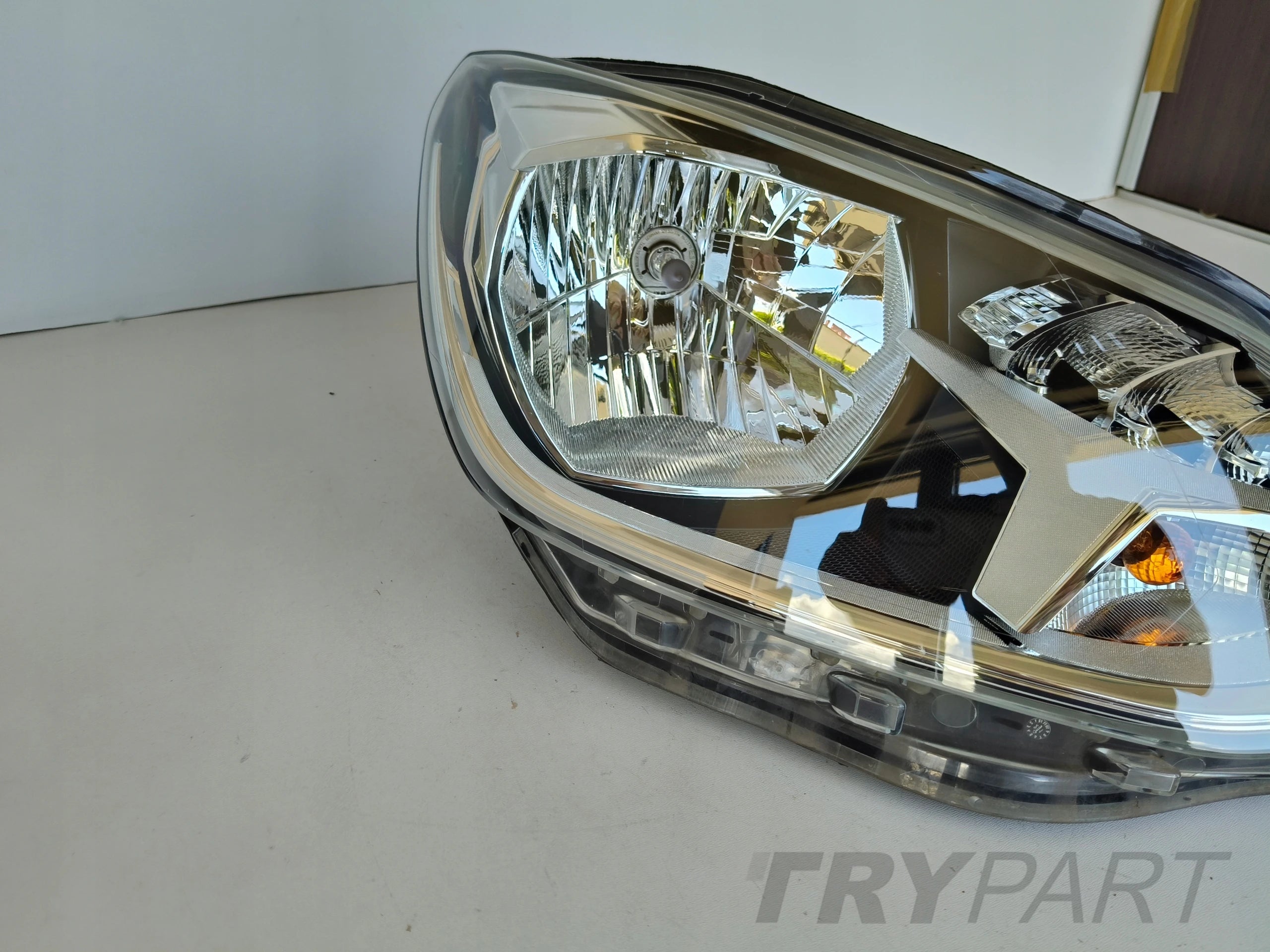 RIGHT HEADLIGHT LAMP VW UP 1S 1S0 16- FACELIFT