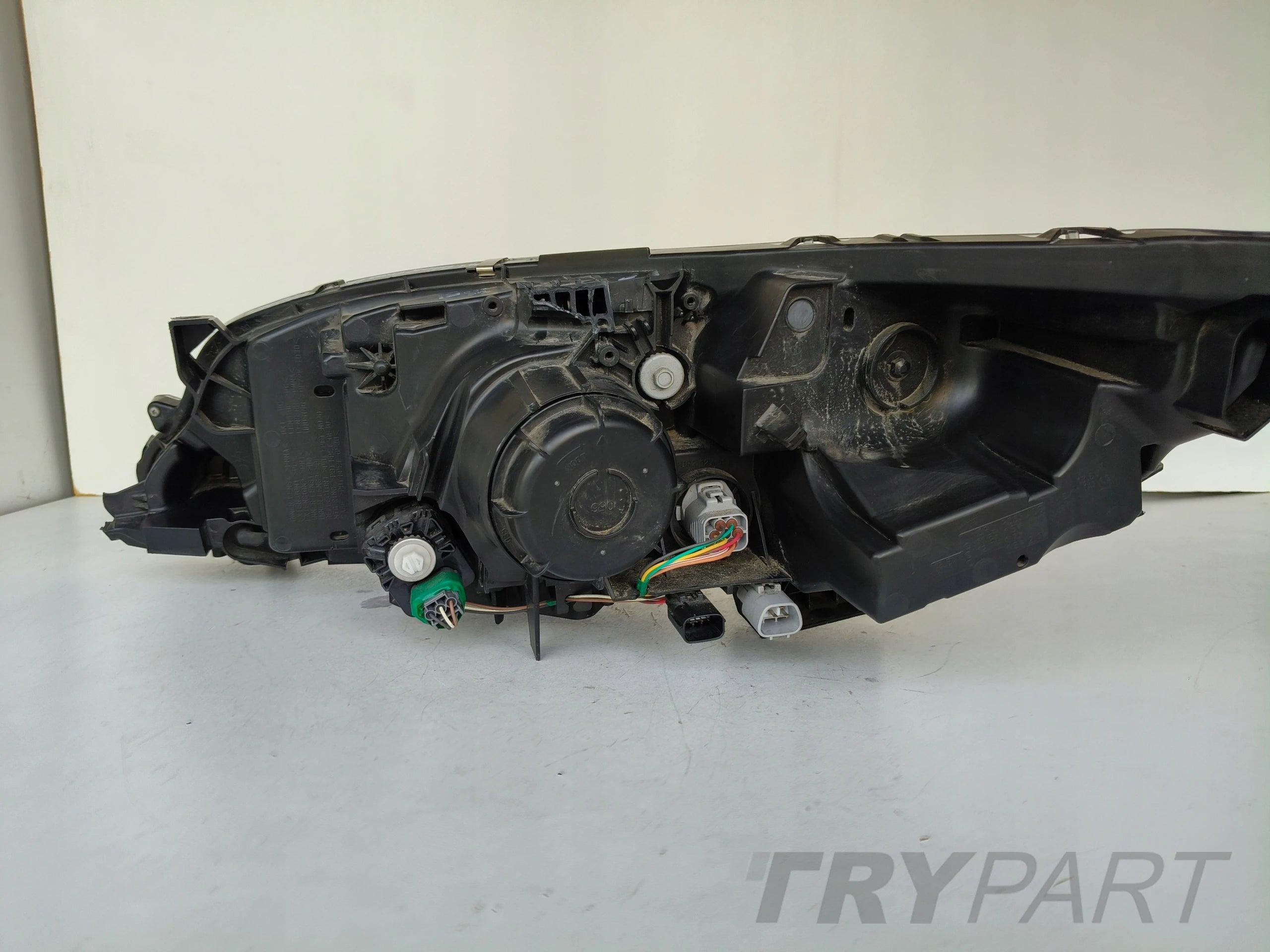 RIGHT HEADLIGHT MITSUBISHI ECLIPSE CROSS 17- LED