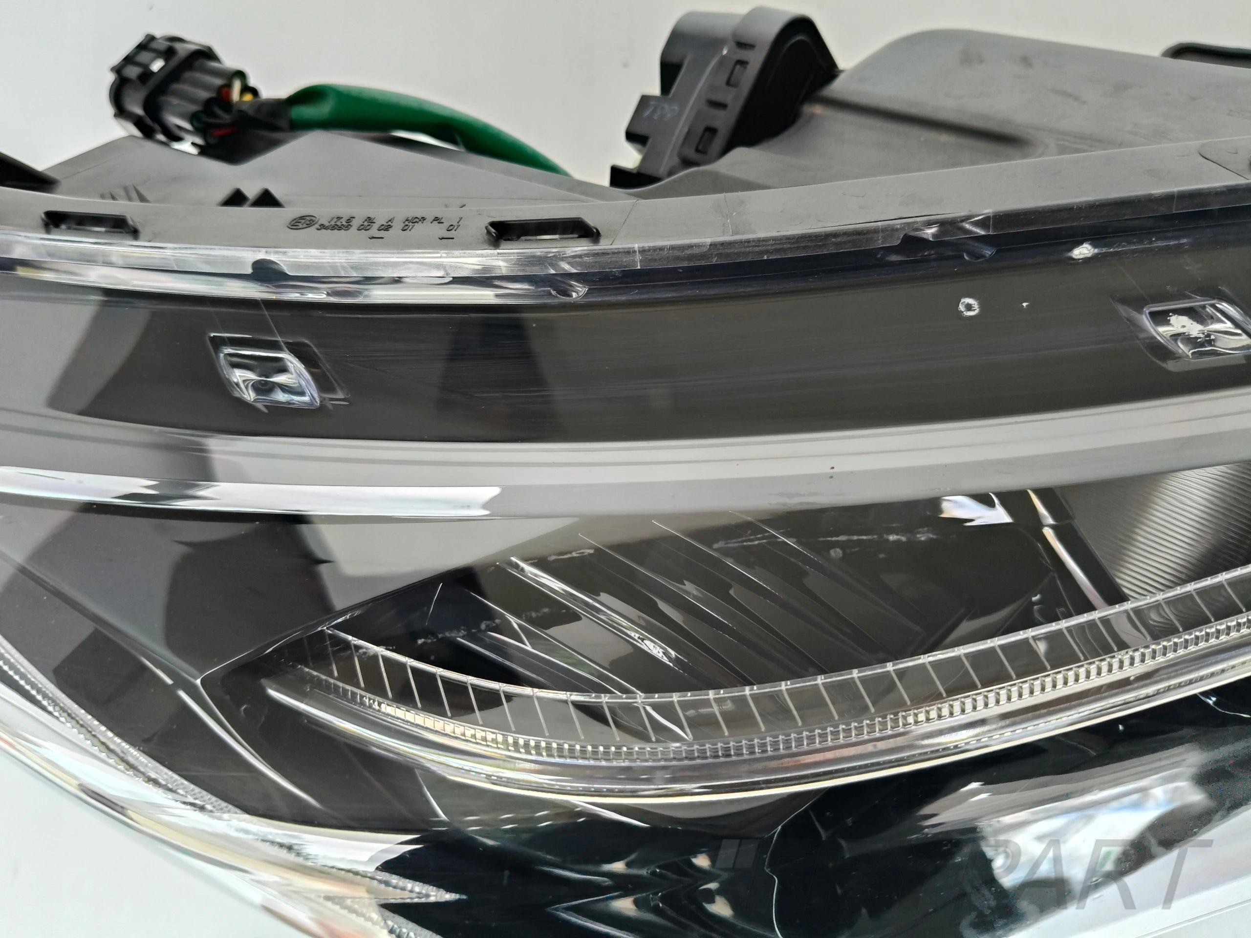RIGHT HEADLIGHT NISSAN LEAF II 17- LED
