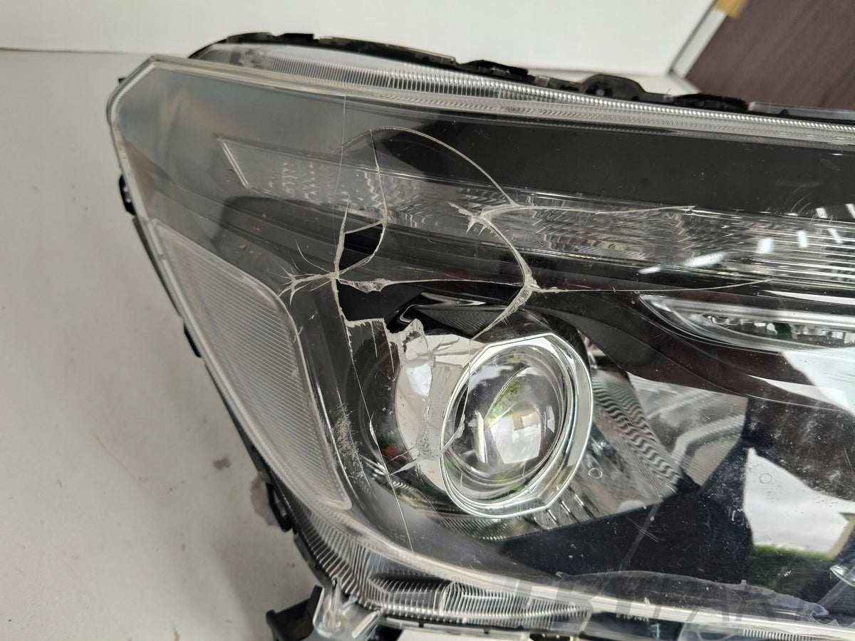 RIGHT HEADLIGHT NISSAN NAVARA D23 NP300 16- FULL LED
