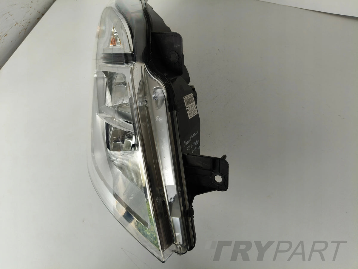 RIGHT HEADLIGHT NISSAN NV400 11-