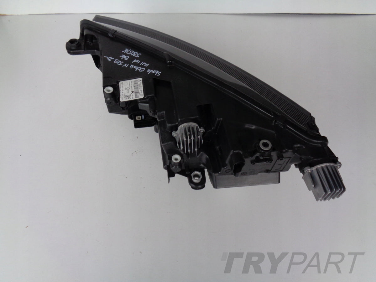 RIGHT HEADLIGHT SKODA OCTAVIA IV 5E3 20- FULL LED