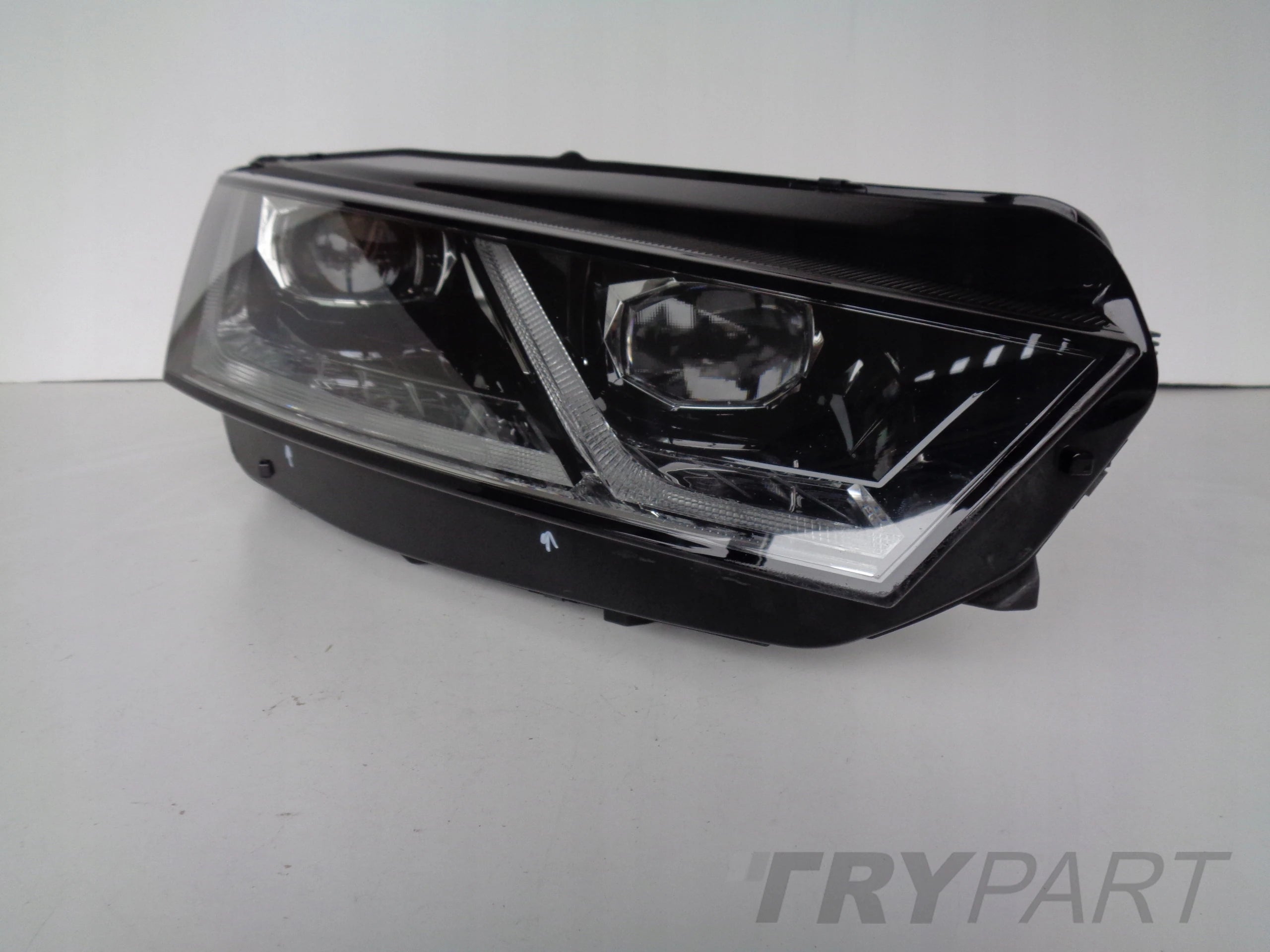 RIGHT HEADLIGHT SKODA OCTAVIA IV 5E3 20- FULL LED