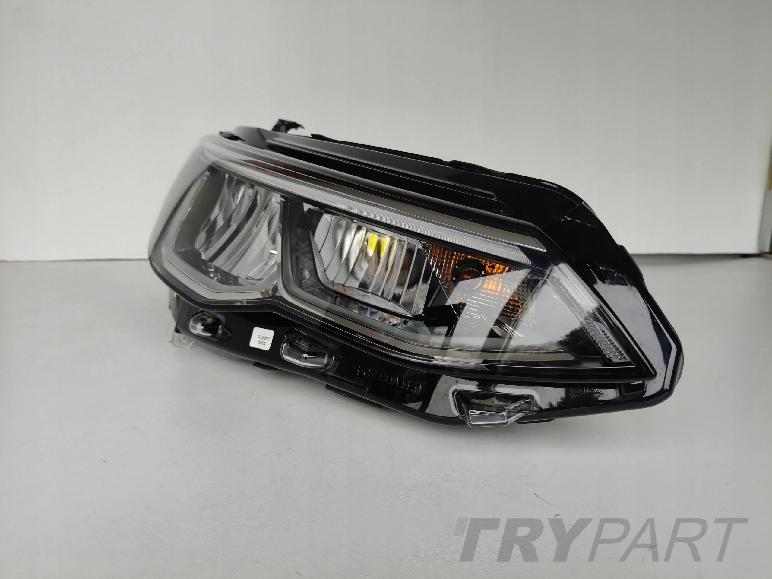 RIGHT HEADLIGHT VW GOLF VIII 8 5H 5H0 20- LED