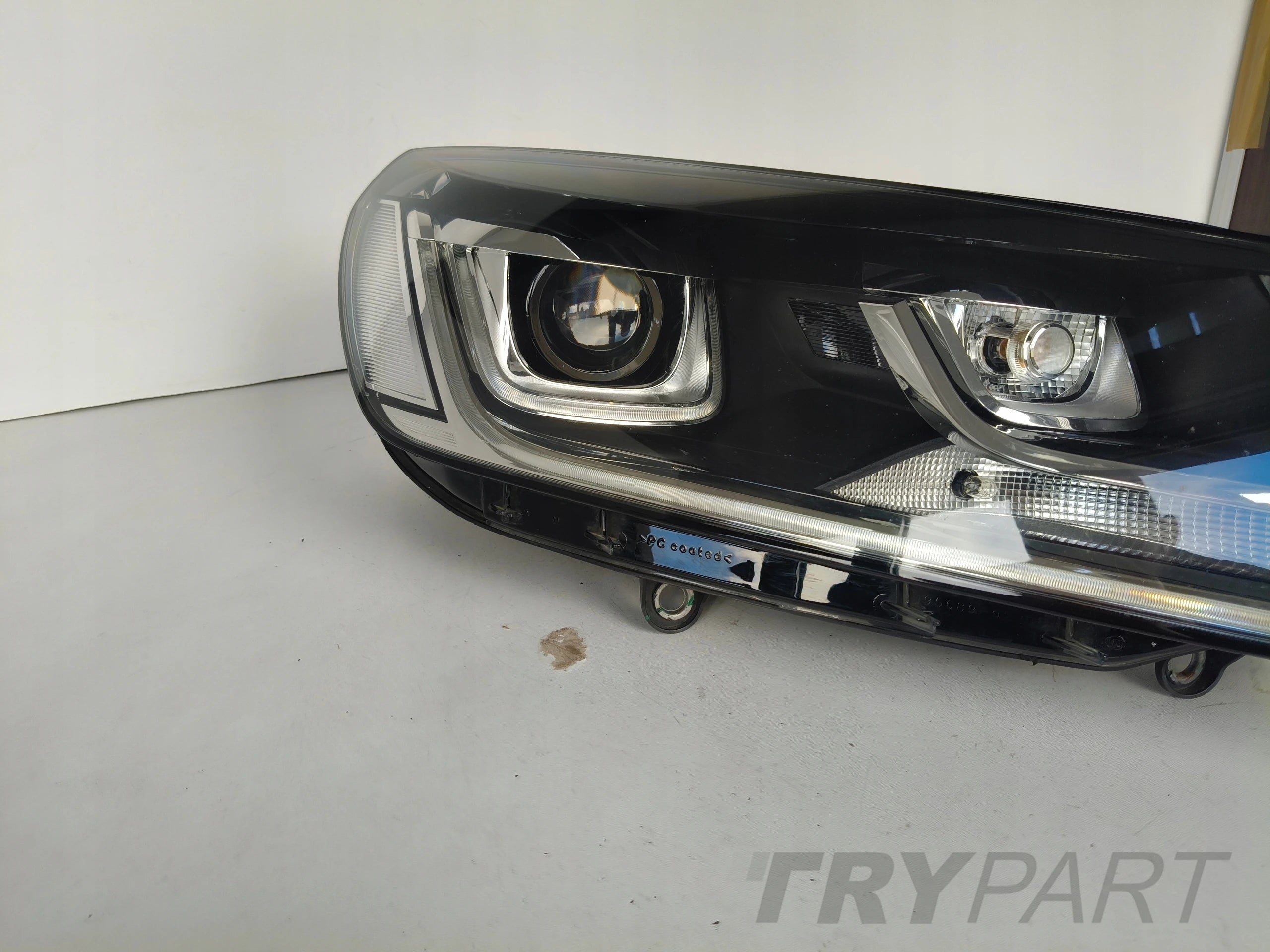 RIGHT HEADLIGHT VW TOUAREG 7P6 14- FACELIFT XENON LED ADAPTIVE
