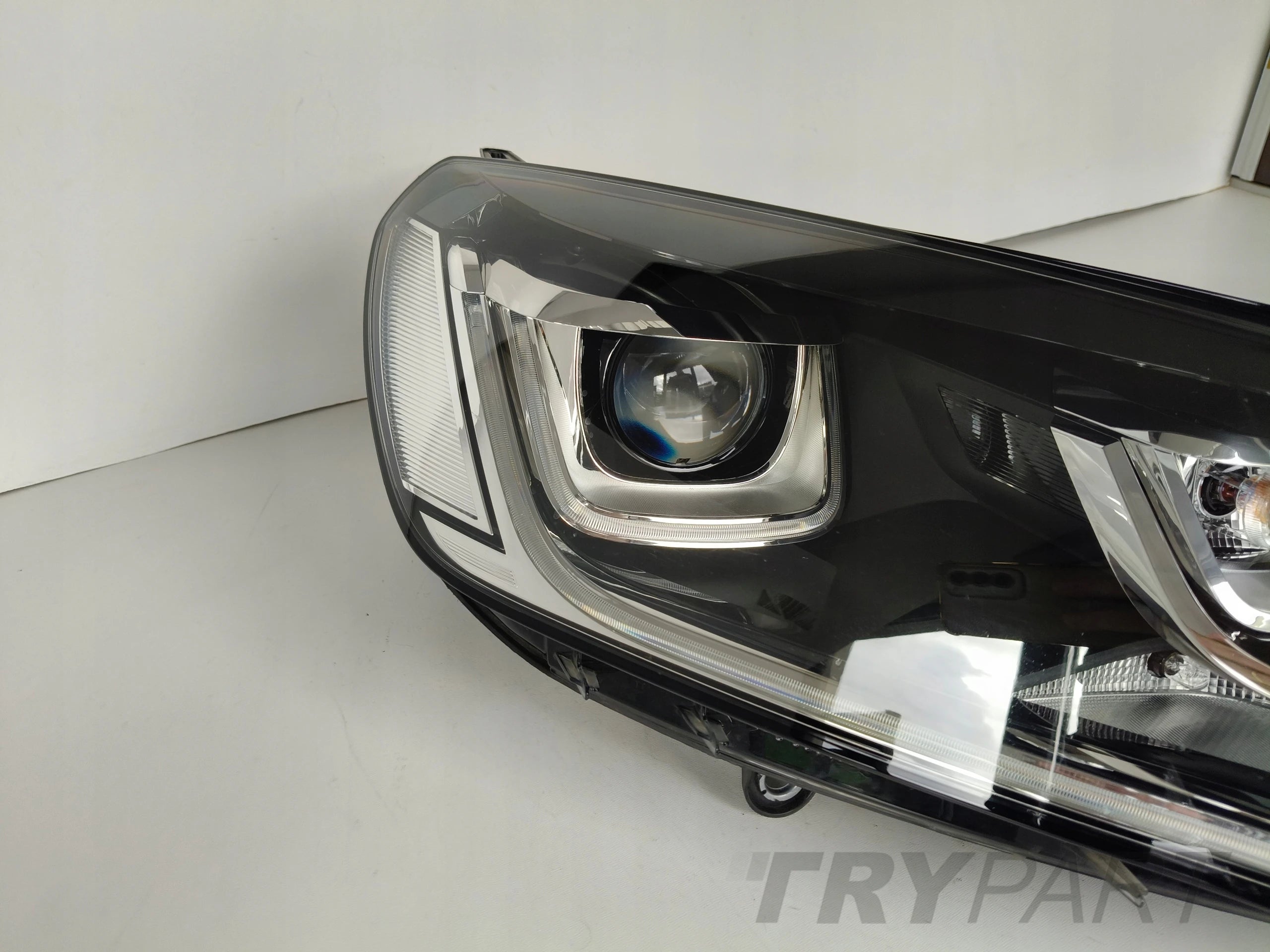 RIGHT HEADLIGHT VW TOUAREG 7P6 14- FACELIFT XENON LED ADAPTIVE