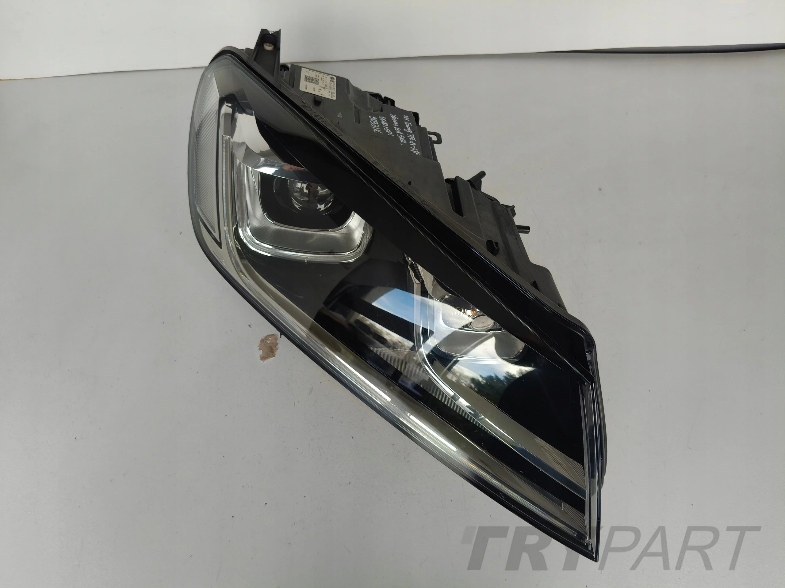 RIGHT HEADLIGHT VW TOUAREG 7P6 14- FACELIFT XENON LED ADAPTIVE