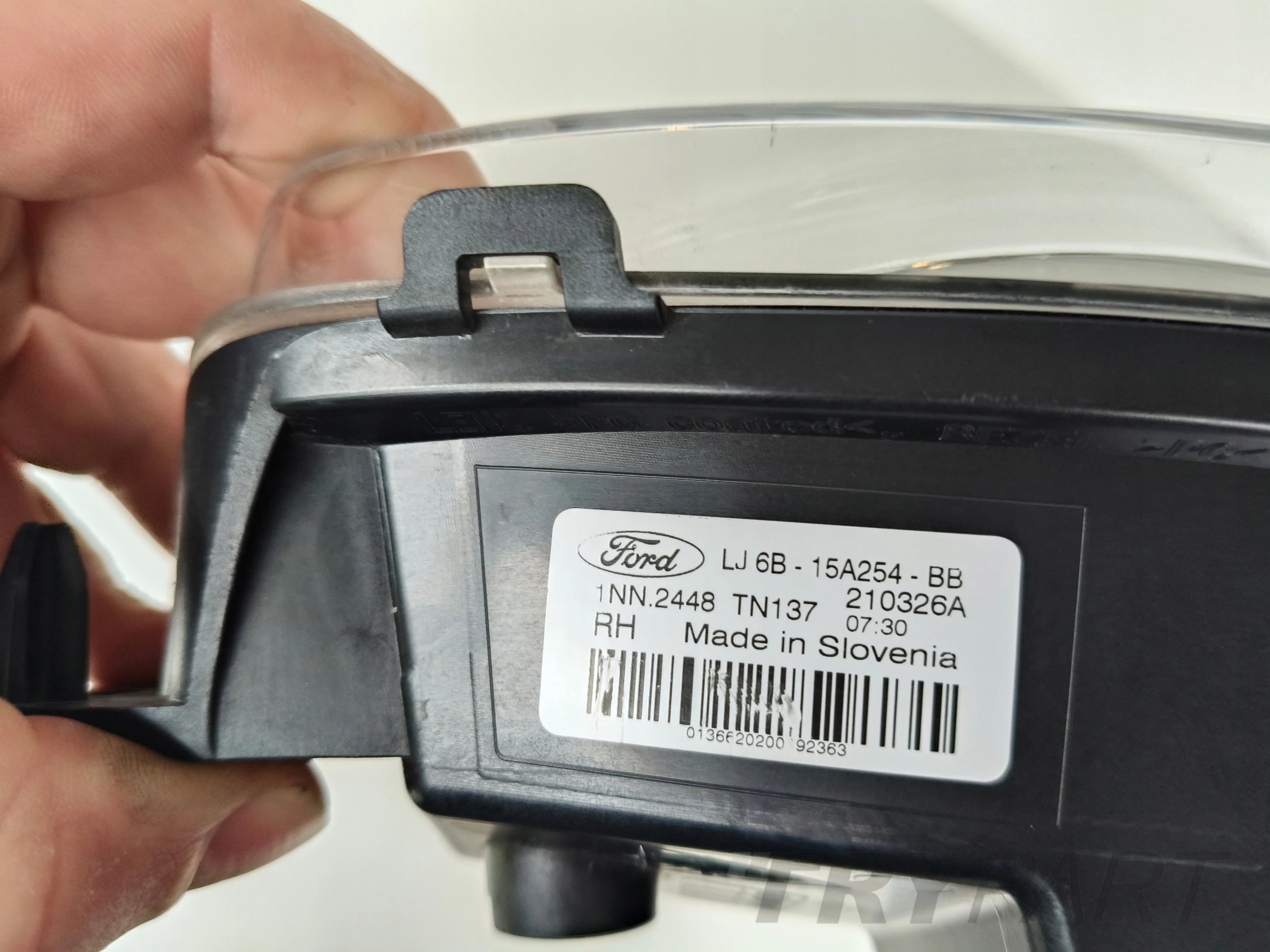 RIGHT LED FOG LIGHT FOR FORD KUGA MK3 19-
