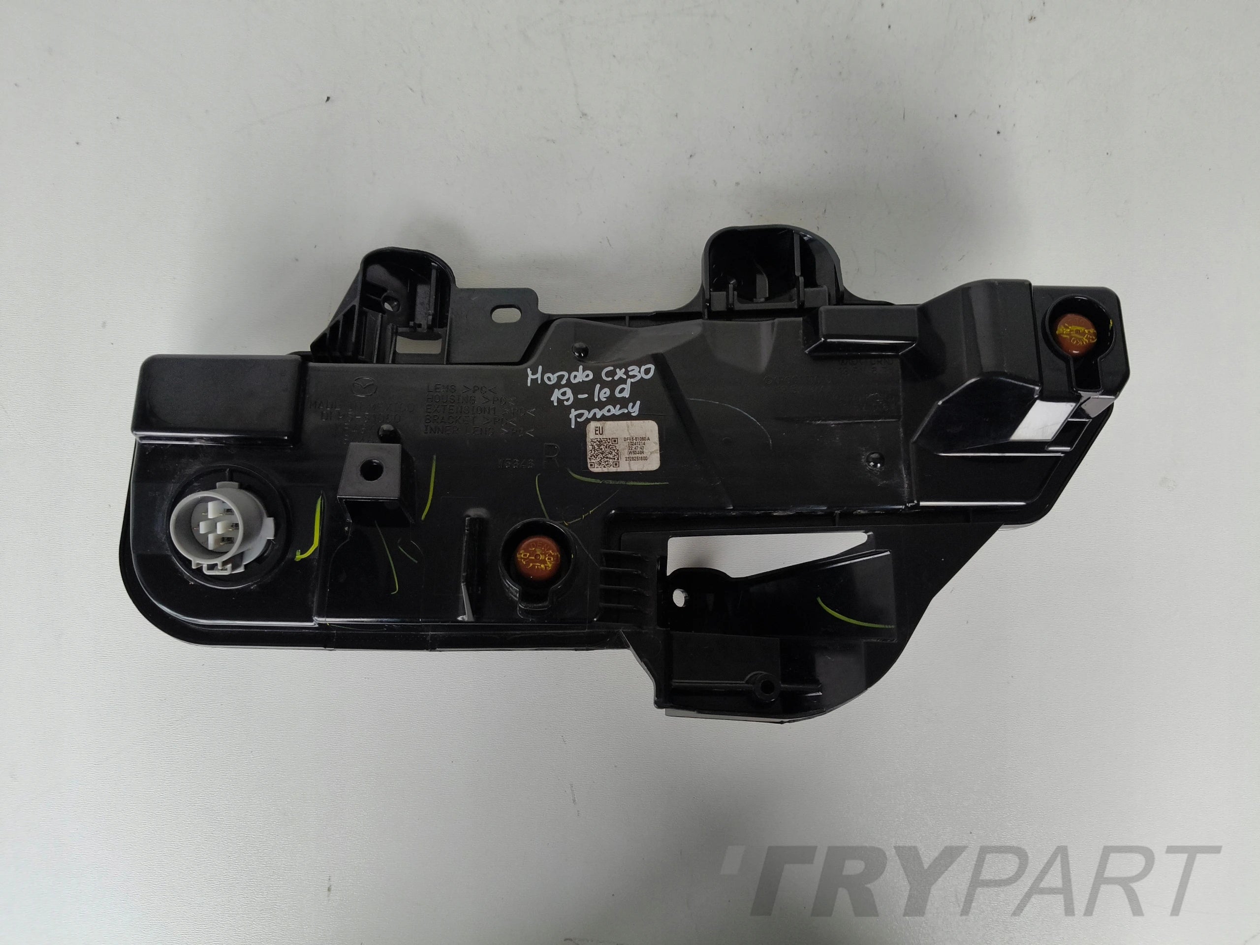 RIGHT LED FOG LIGHT MAZDA CX30 19-