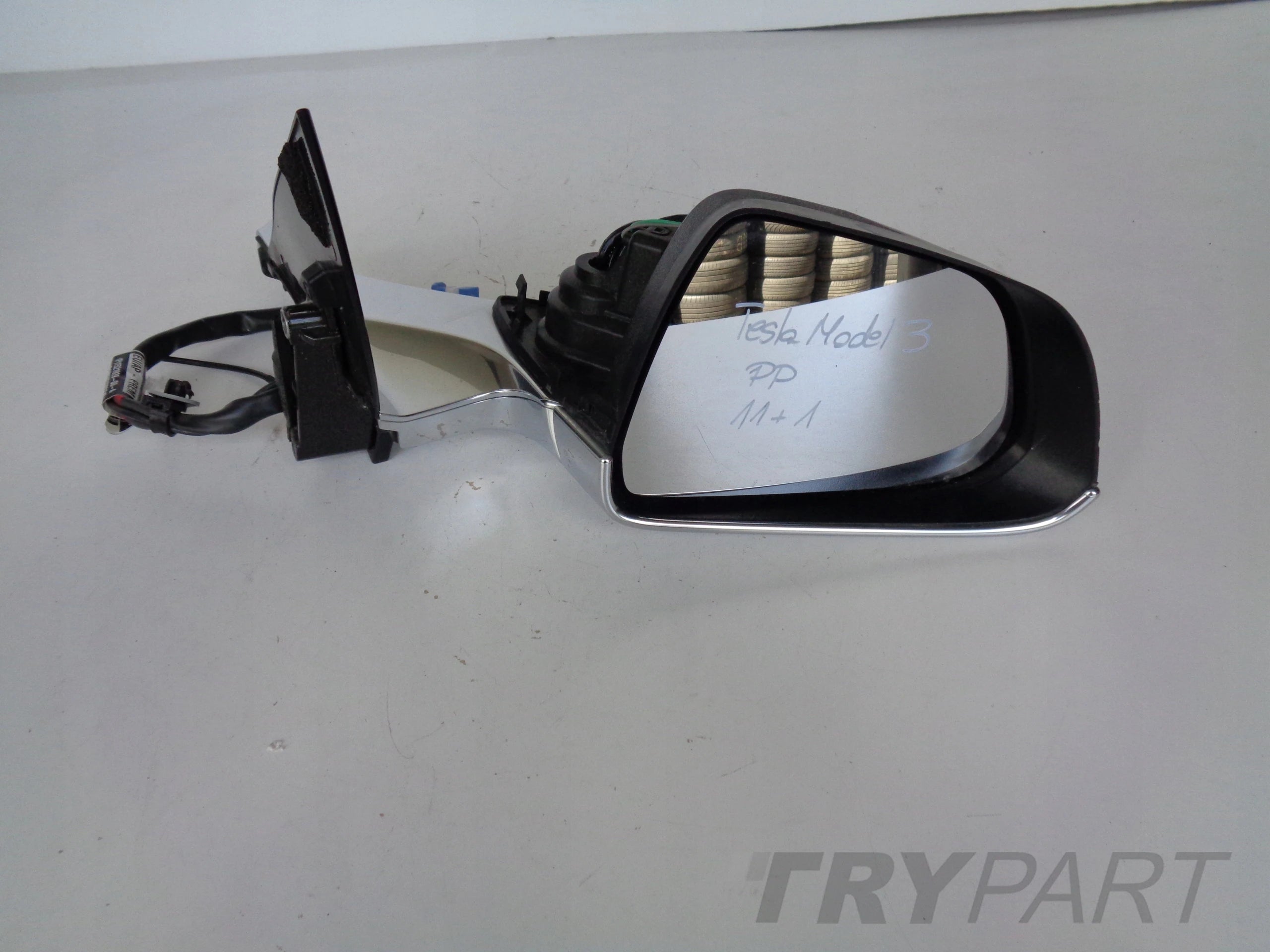 RIGHT SIDE MIRROR FOR TESLA MODEL 3 12-PIN
