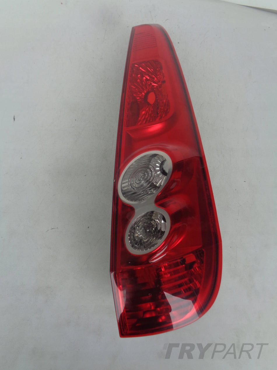 RIGHT TAIL LIGHT FORD FIESTA MK6 05-07 LIFT