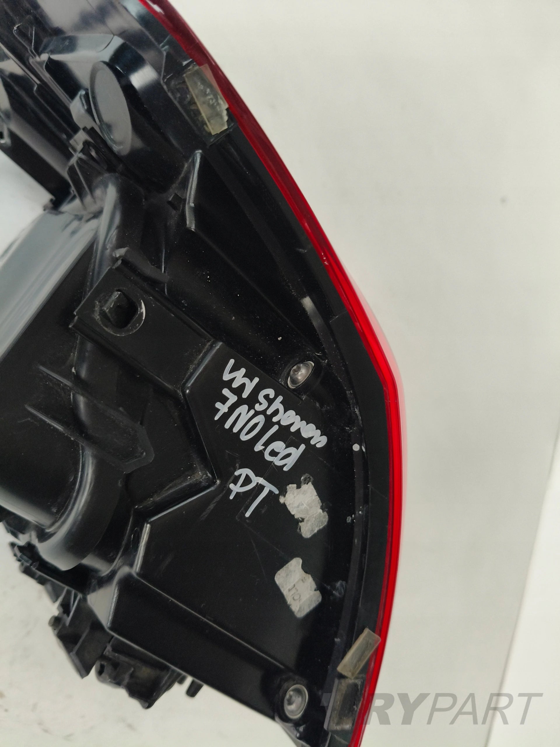 RIGHT TAIL LIGHT VW SHARAN 7N 7N0 LED